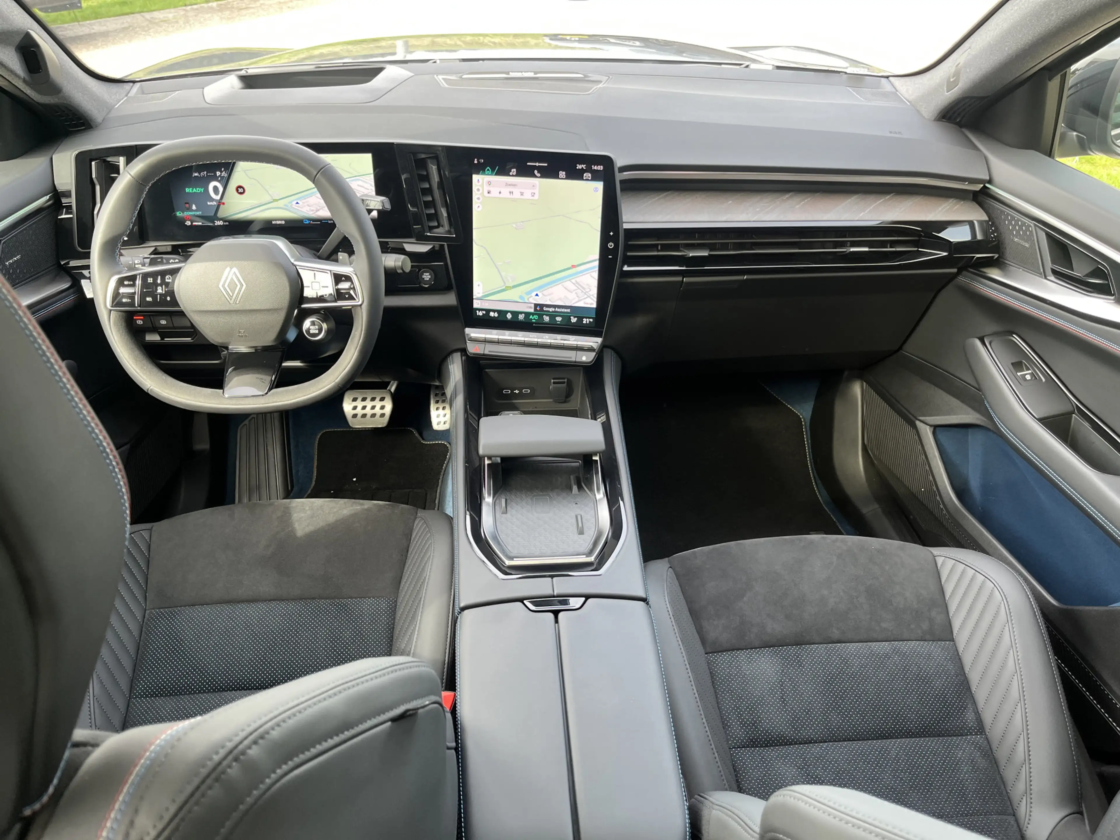 Renault Rafale 1.2 E-Tech 4x4 plug-in hybrid 300PK atelier Alpine — photo 3