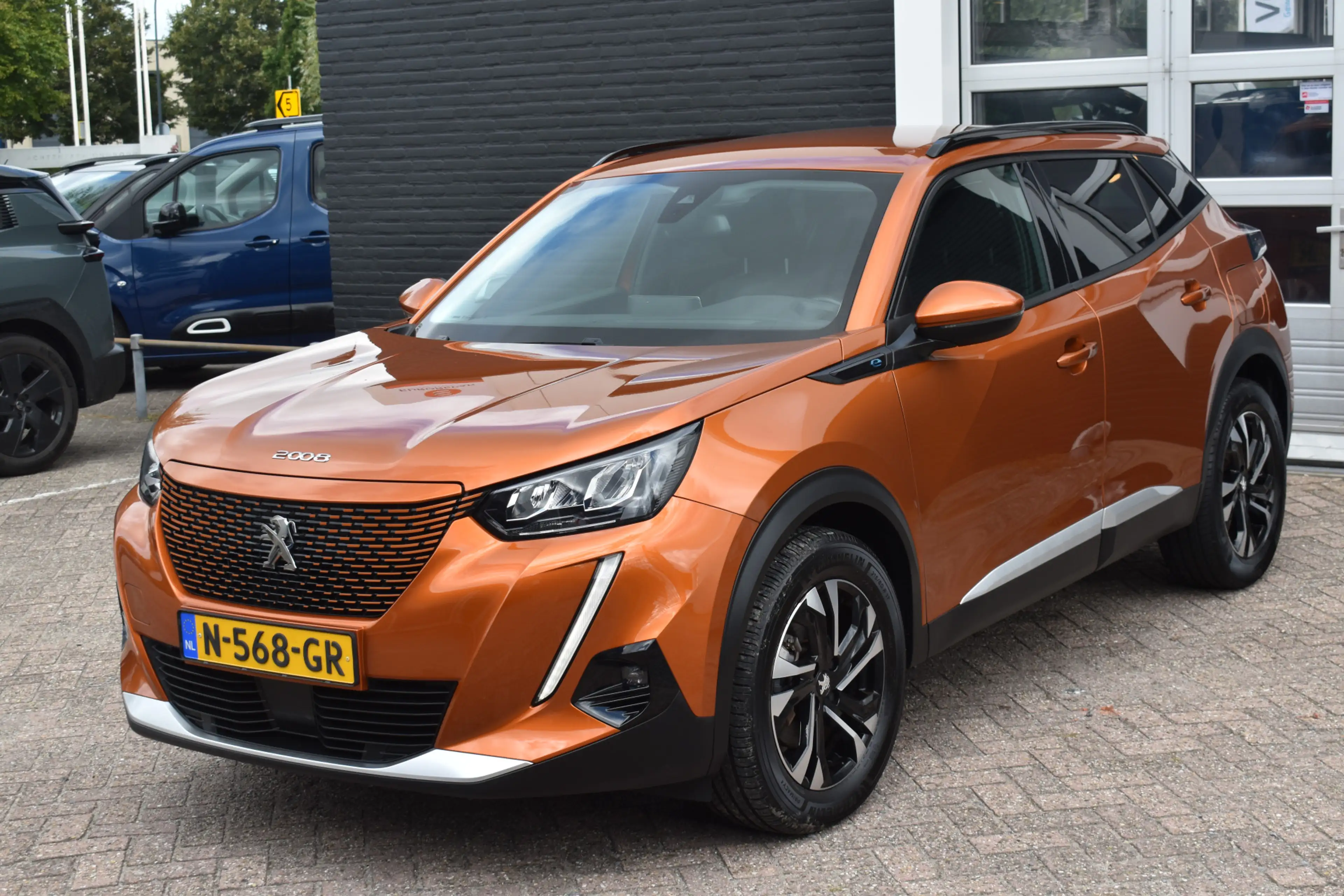Peugeot e-2008 EV Allure Pack 50 kWh Keyless | Navigatie | Airco — photo 4