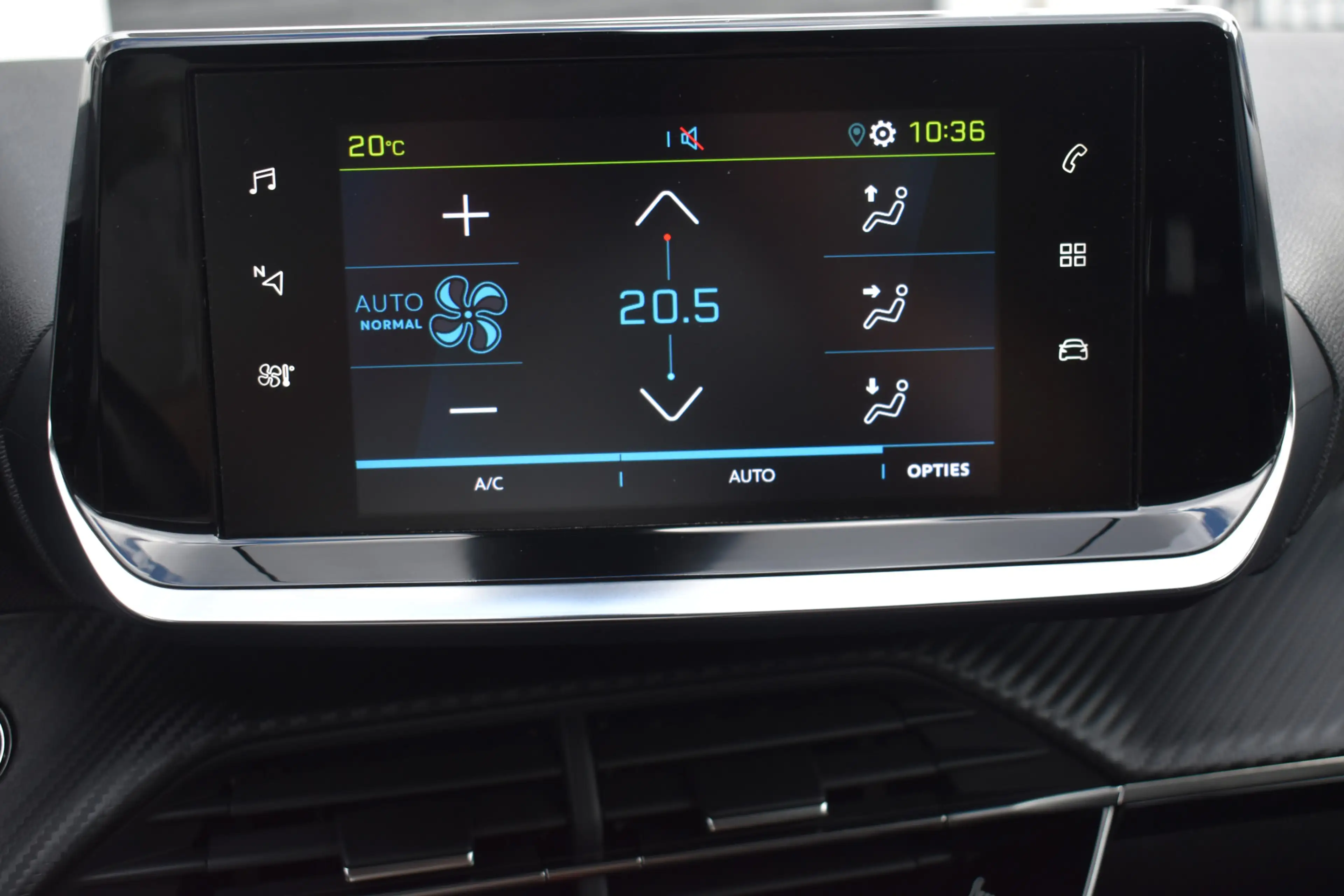 Peugeot e-2008 EV Allure Pack 50 kWh Keyless | Navigatie | Airco — photo 15
