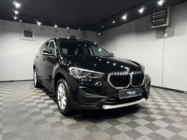 BMW X1 view 2