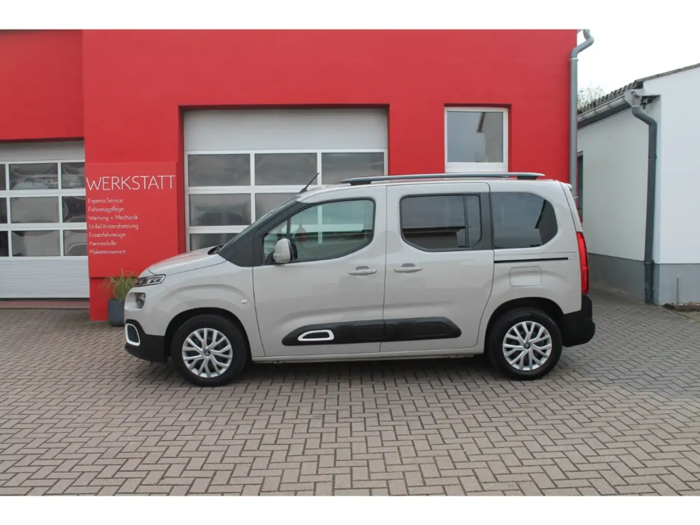 Citroen Berlingo Feel M PT130 EAT8 Kamera Shz Apple DAB PDC vo+hi Beige - 2