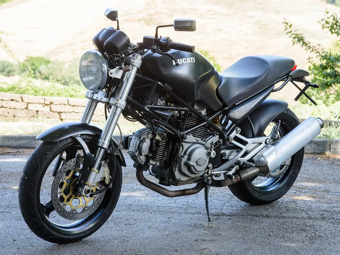 Ducati Monster 600 Nero - 1