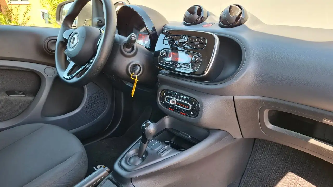 smart forTwo 2021 — фото 10