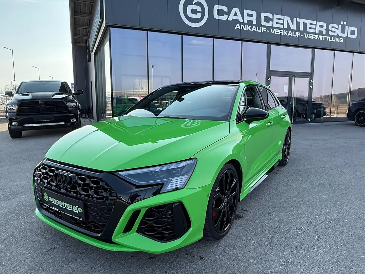 Audi RS3 SB TFSI quattro S-tronic Grün - 1