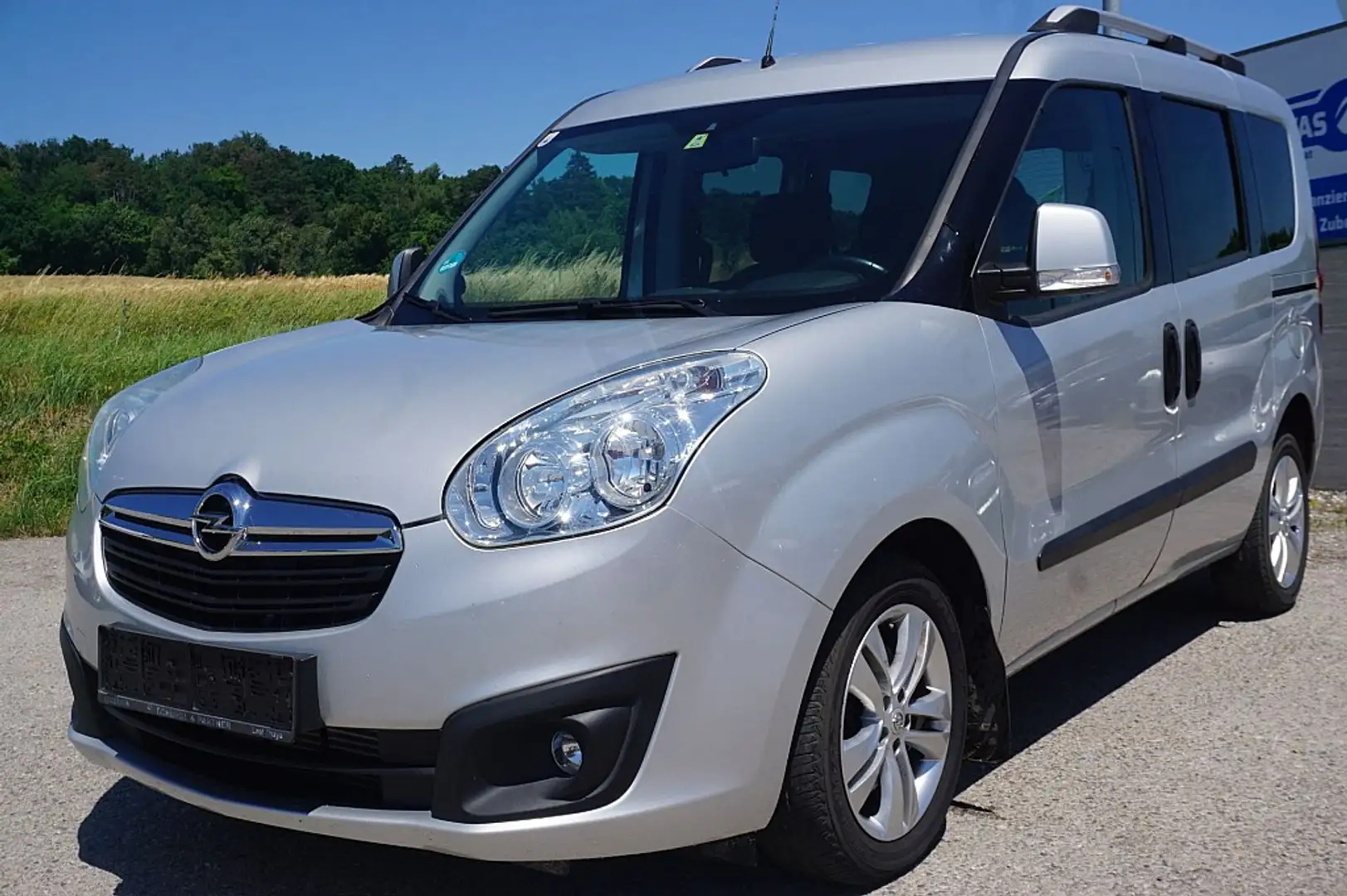 Opel Combo Tour Cosmo L1H1 1,6 CDTI Start/Stop Grau - 2