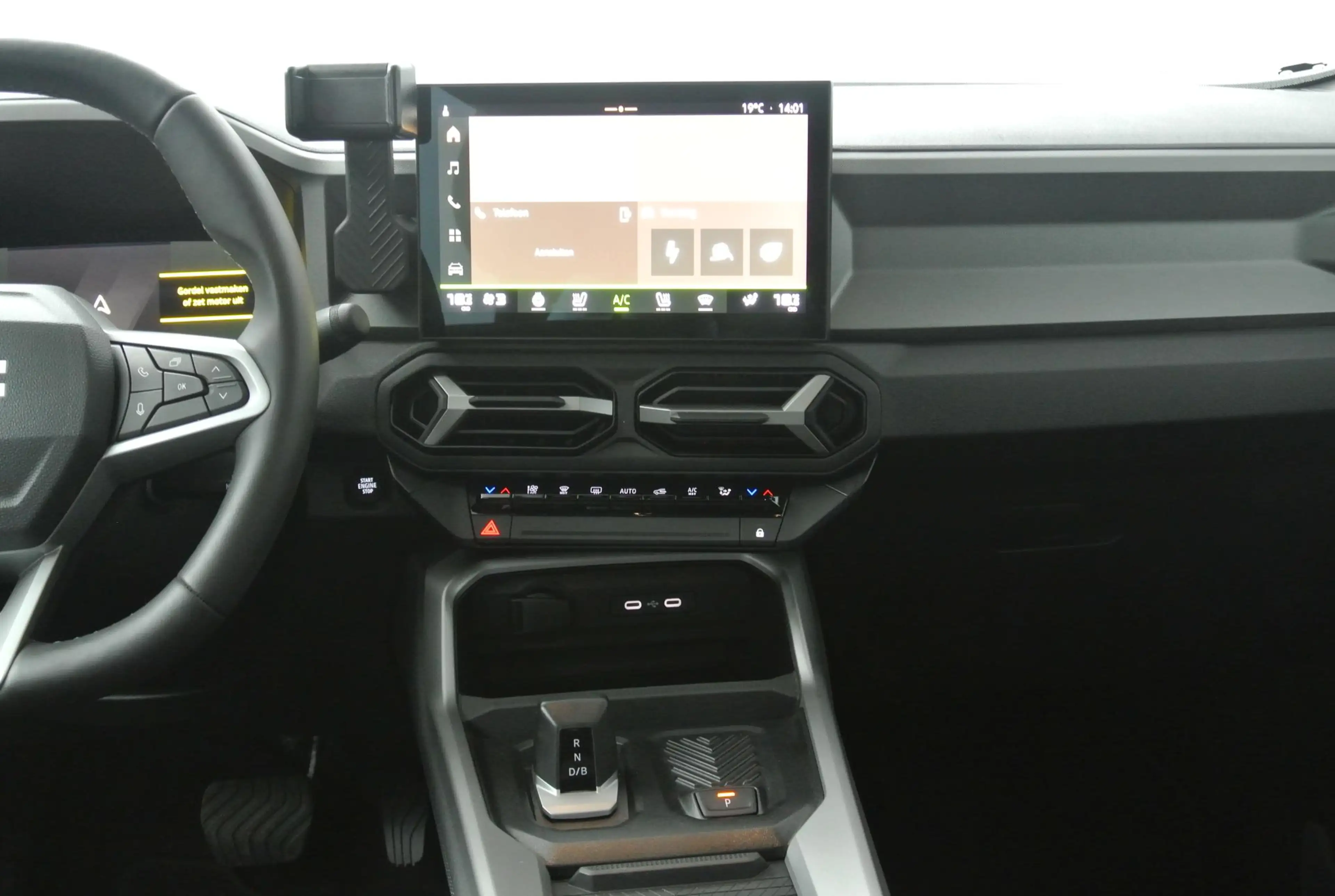 Dacia Bigster 1.8 Hybrid 155 Limited Edition | Panoramadak | Car — photo 23
