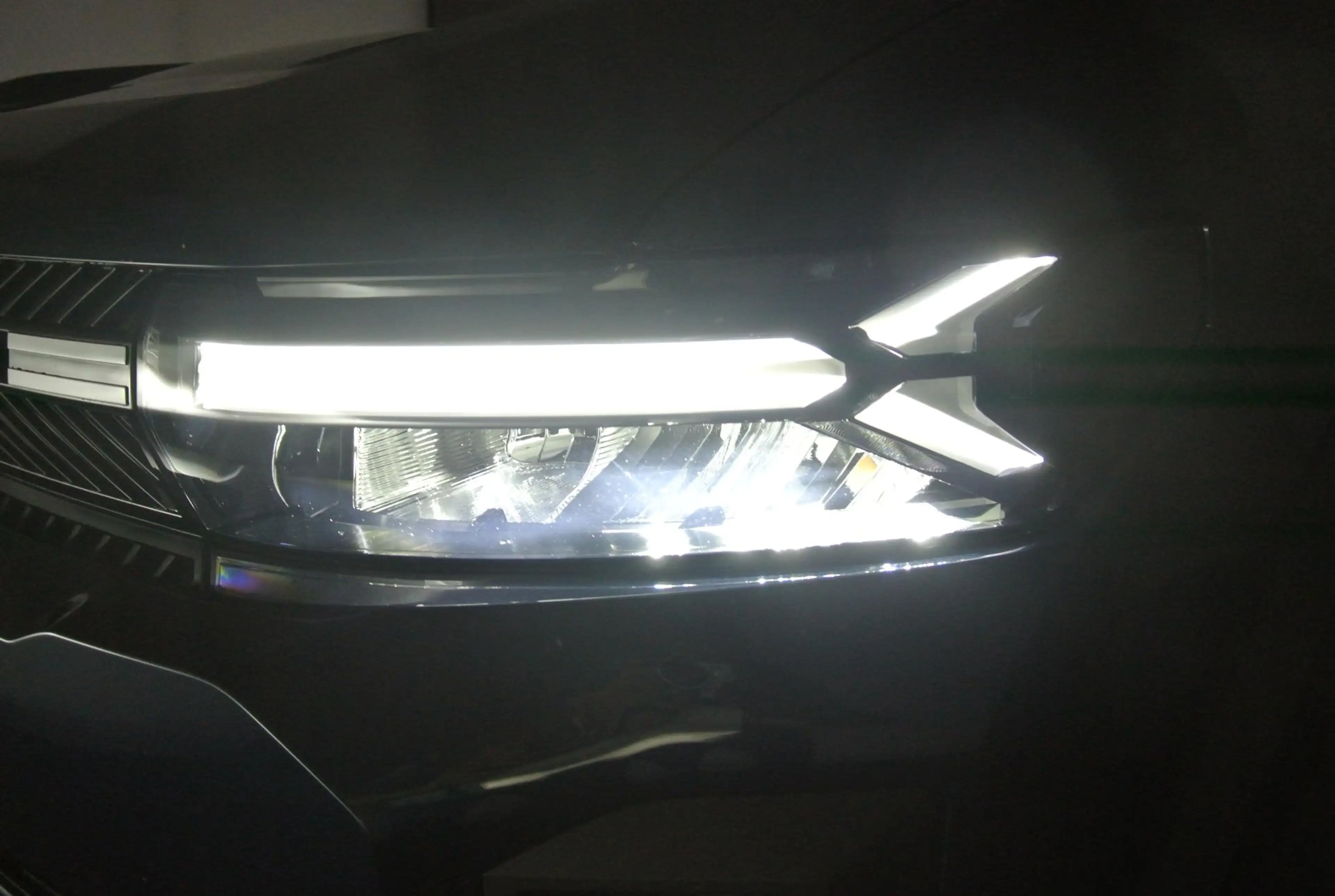 Dacia Bigster 1.8 Hybrid 155 Limited Edition | Panoramadak | Car — photo 45