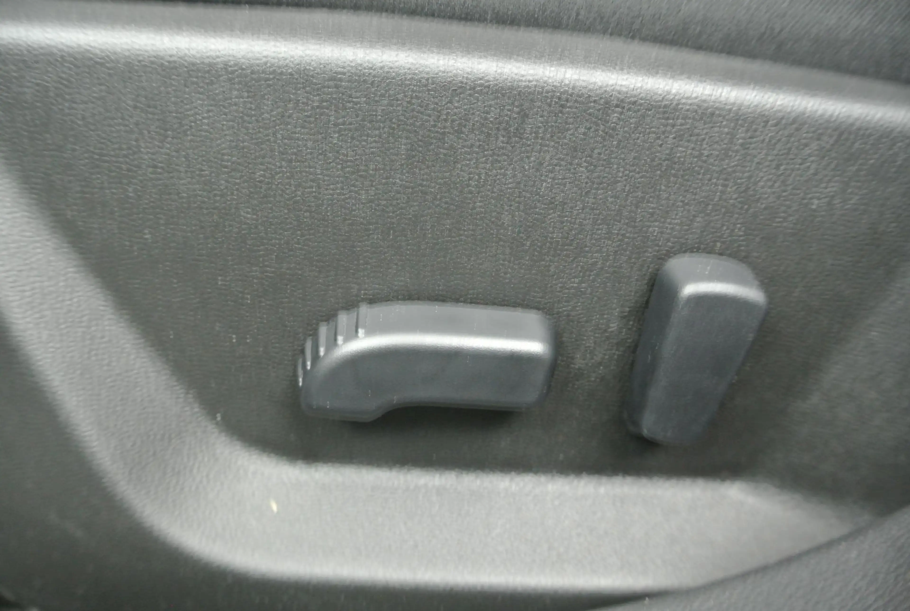 Dacia Bigster 1.8 Hybrid 155 Limited Edition | Panoramadak | Car — photo 11