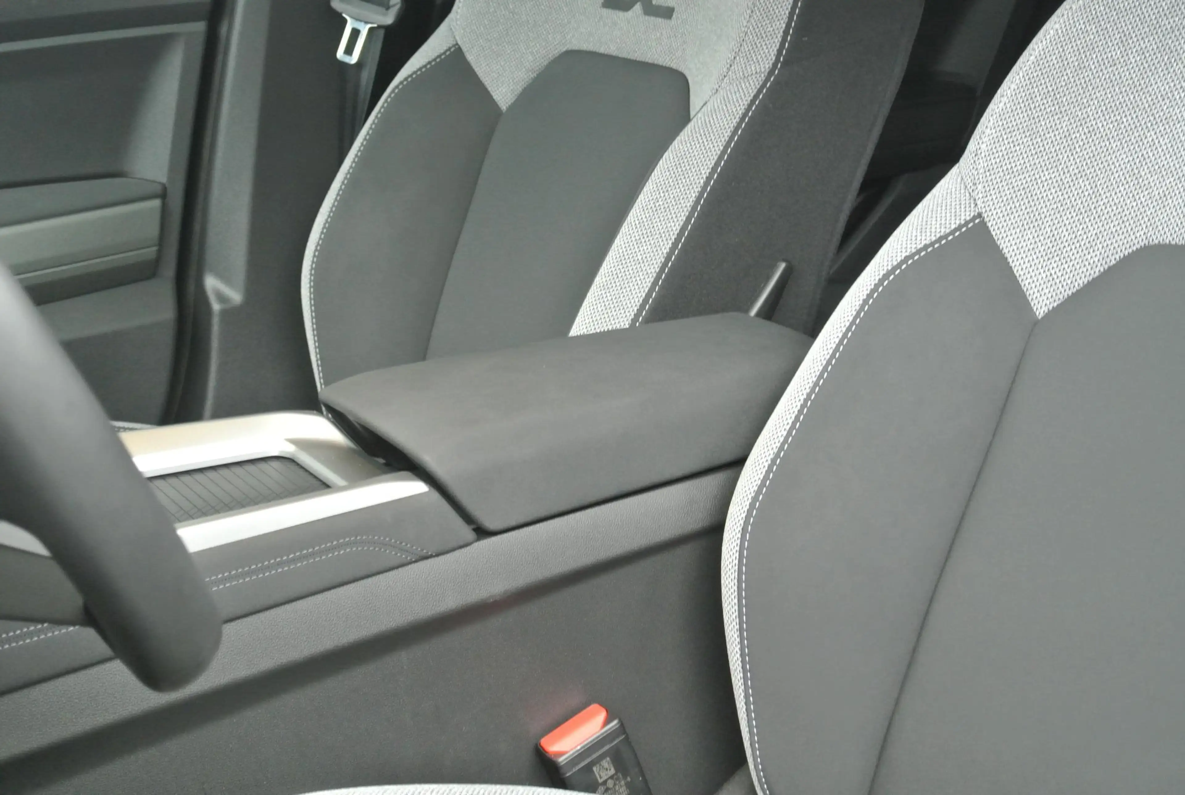 Dacia Bigster 1.8 Hybrid 155 Limited Edition | Panoramadak | Car — photo 10