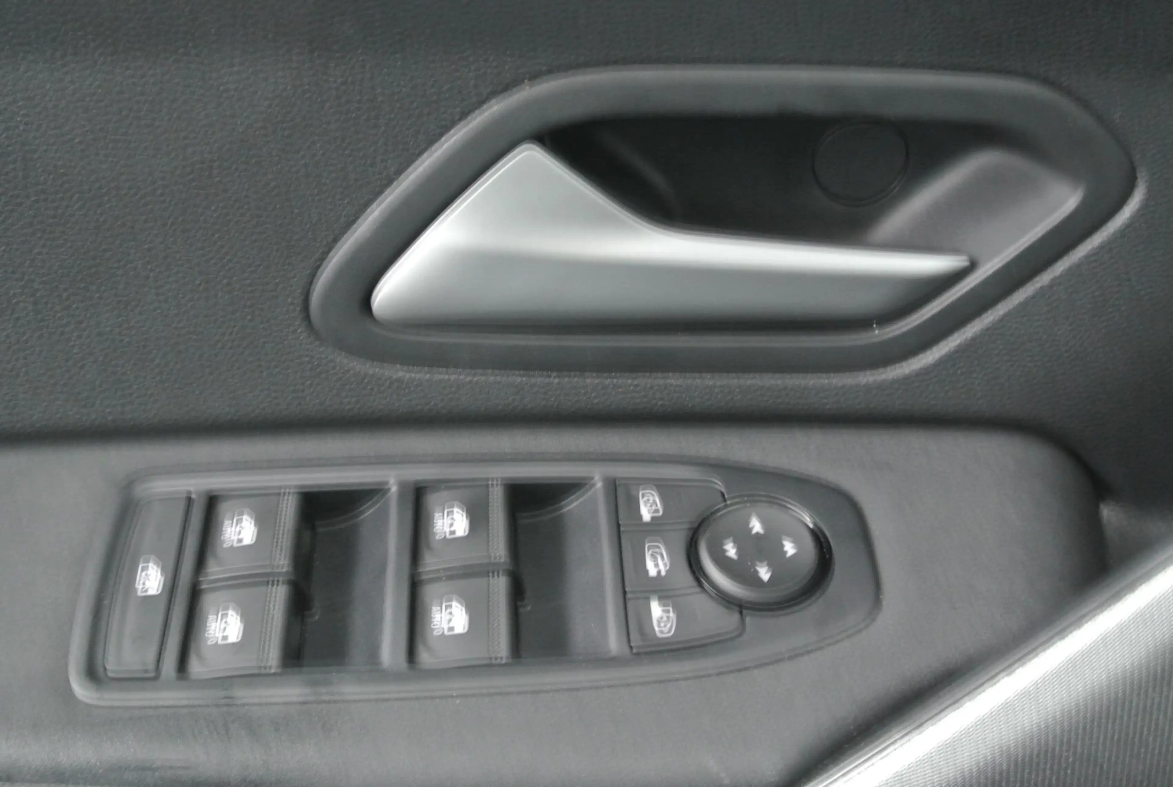 Dacia Bigster 1.8 Hybrid 155 Limited Edition | Panoramadak | Car — photo 36