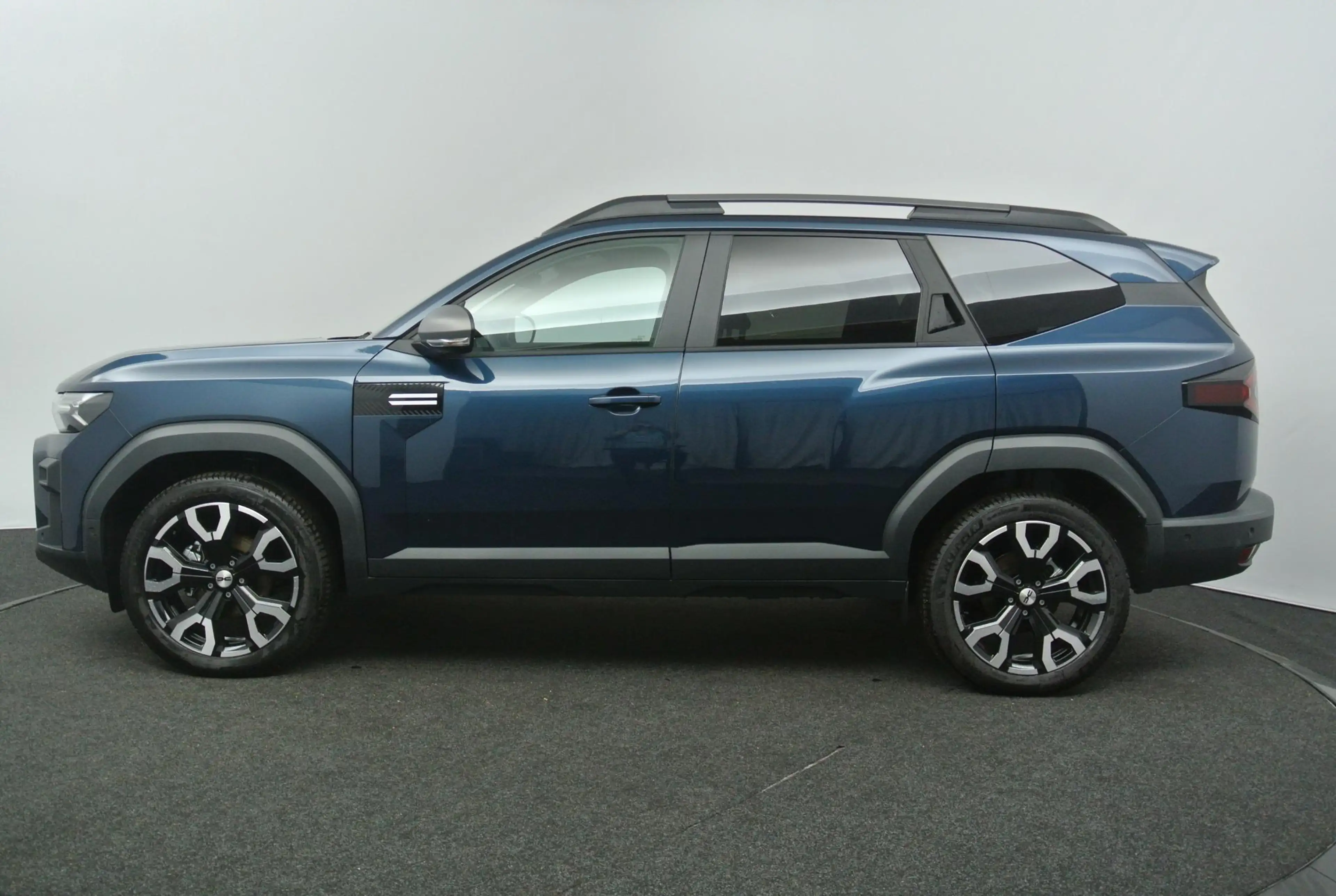Dacia Bigster 1.8 Hybrid 155 Limited Edition | Panoramadak | Car — photo 18