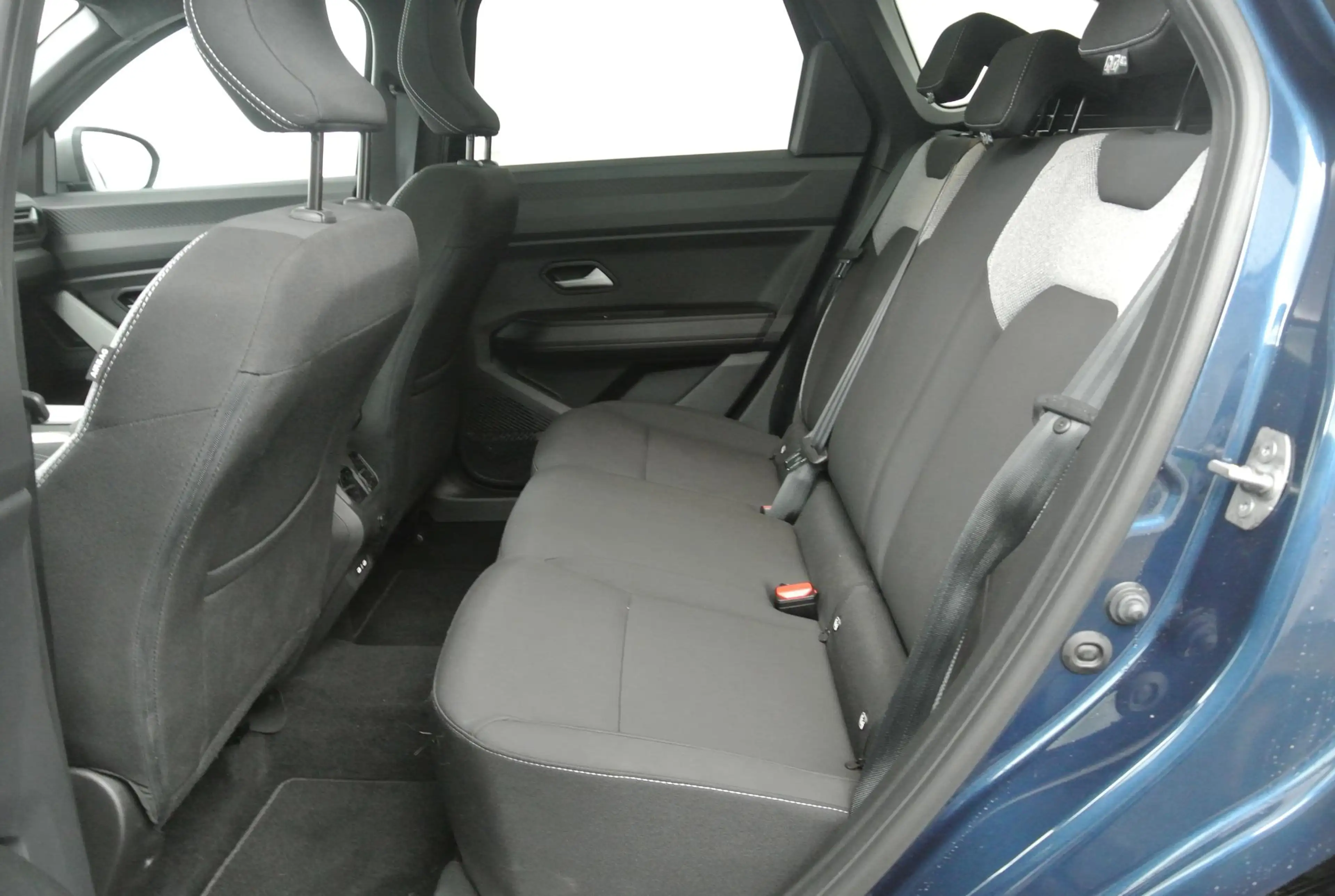 Dacia Bigster 1.8 Hybrid 155 Limited Edition | Panoramadak | Car — photo 13