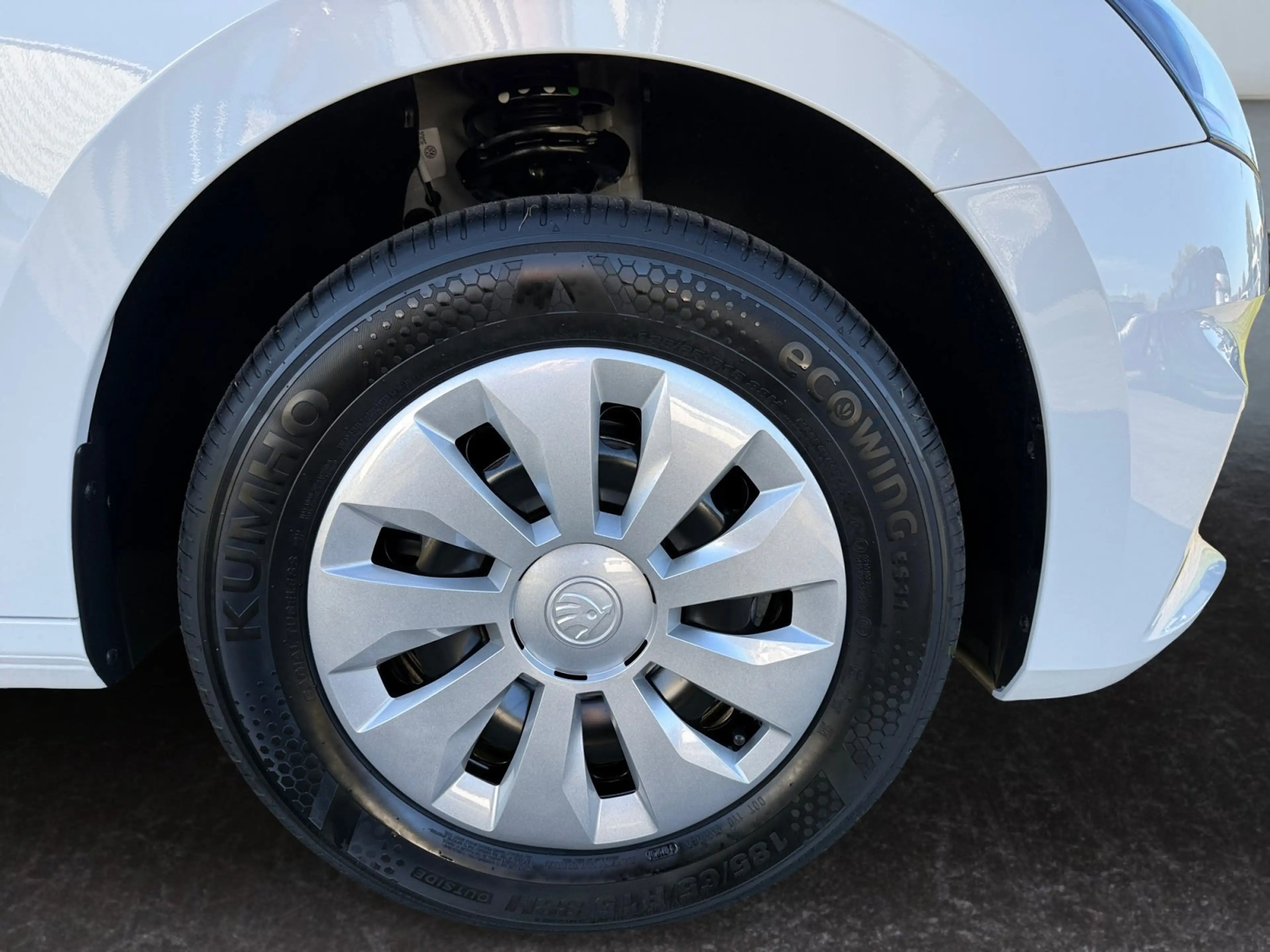 Skoda Fabia 1.0 MPI Essence Spurhalteassist, Sitzheiz — photo 15