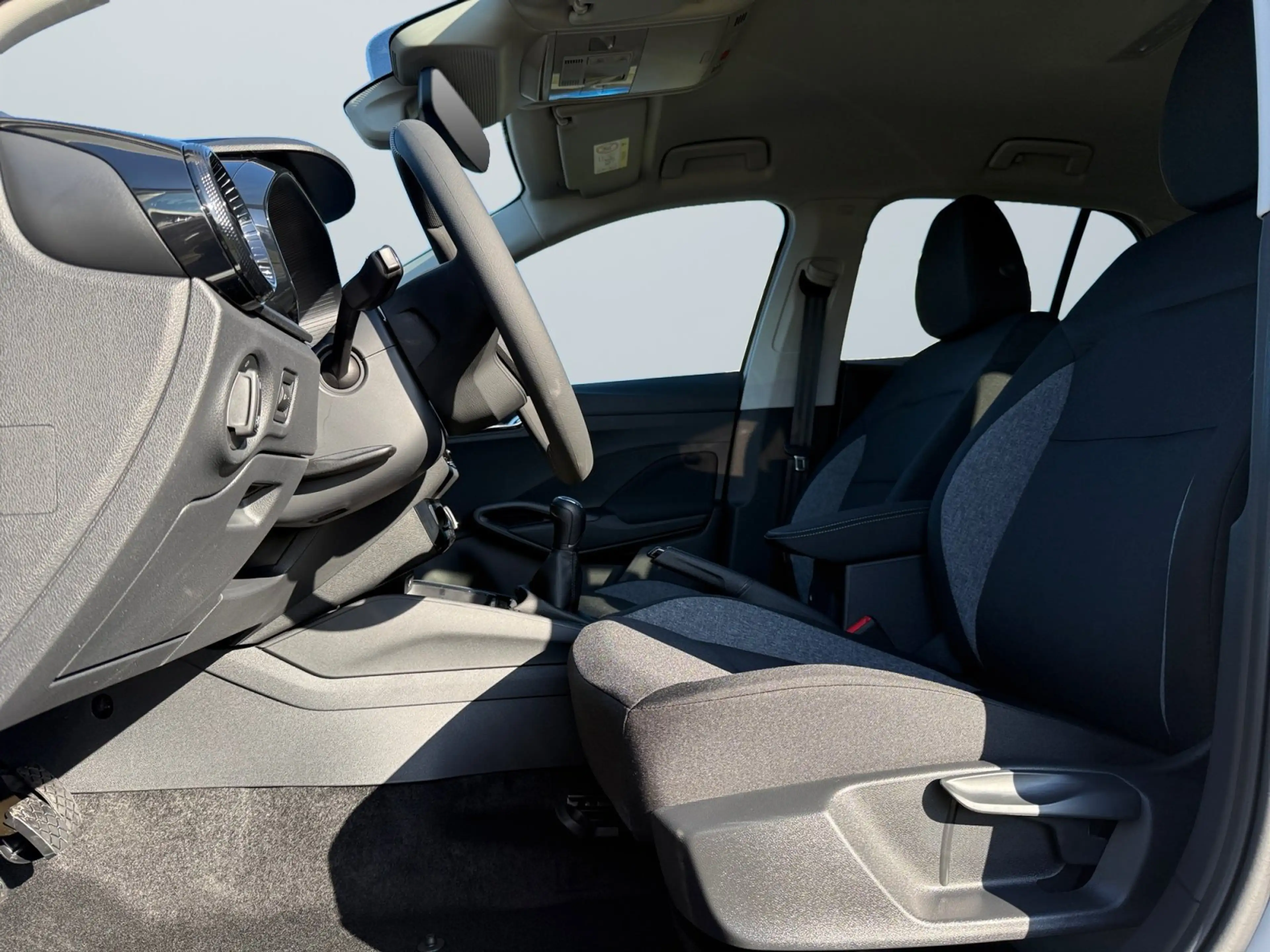 Skoda Fabia 1.0 MPI Essence Spurhalteassist, Sitzheiz — photo 7