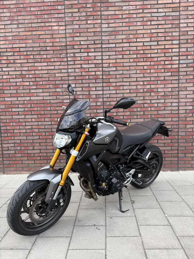 Yamaha MT-09 - 1