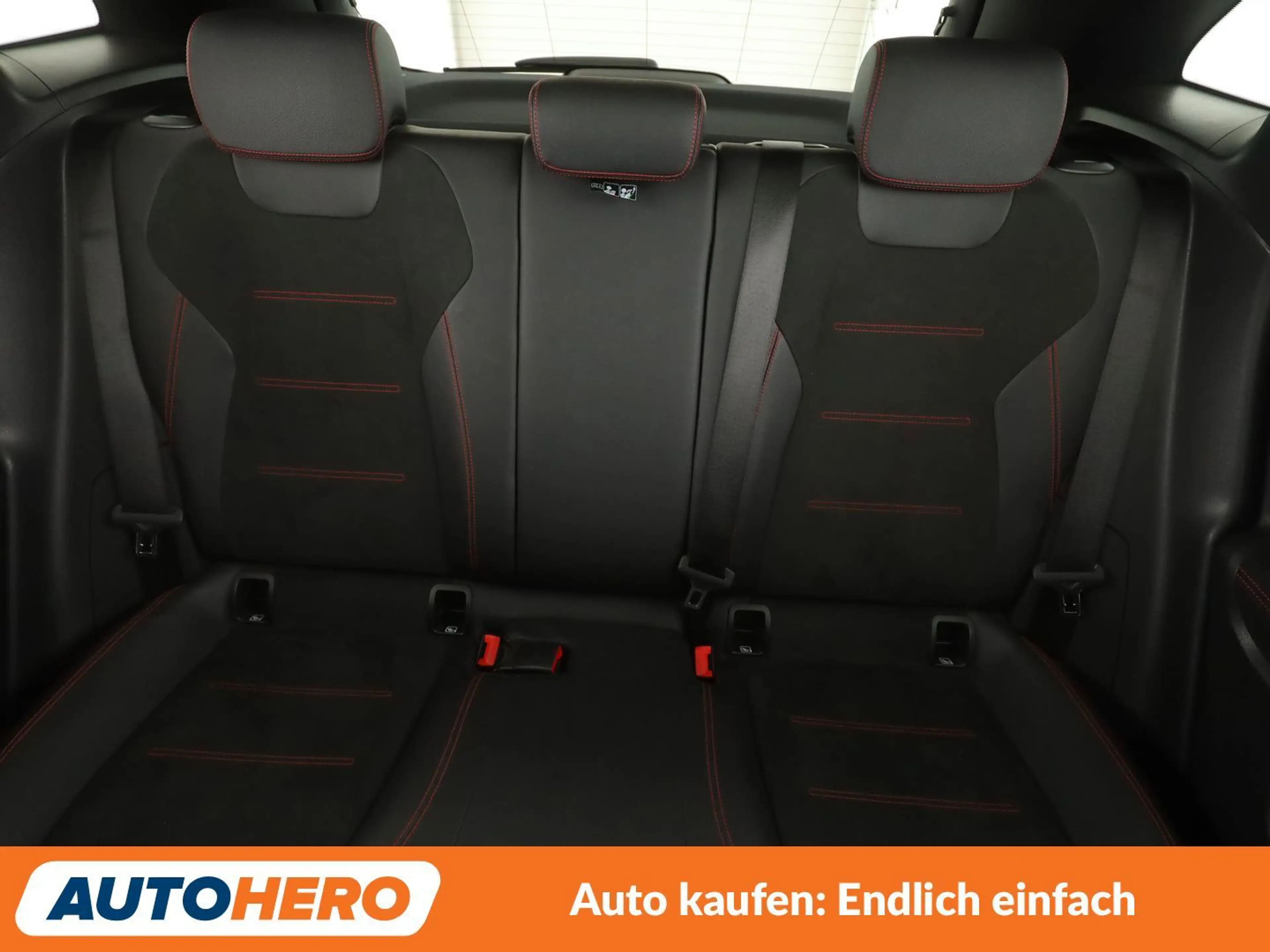 Mercedes-Benz GLA 200 d AMG Line Aut.*LED*NAVI*ACC*PDC*SHZ*KLIMA* — photo 15