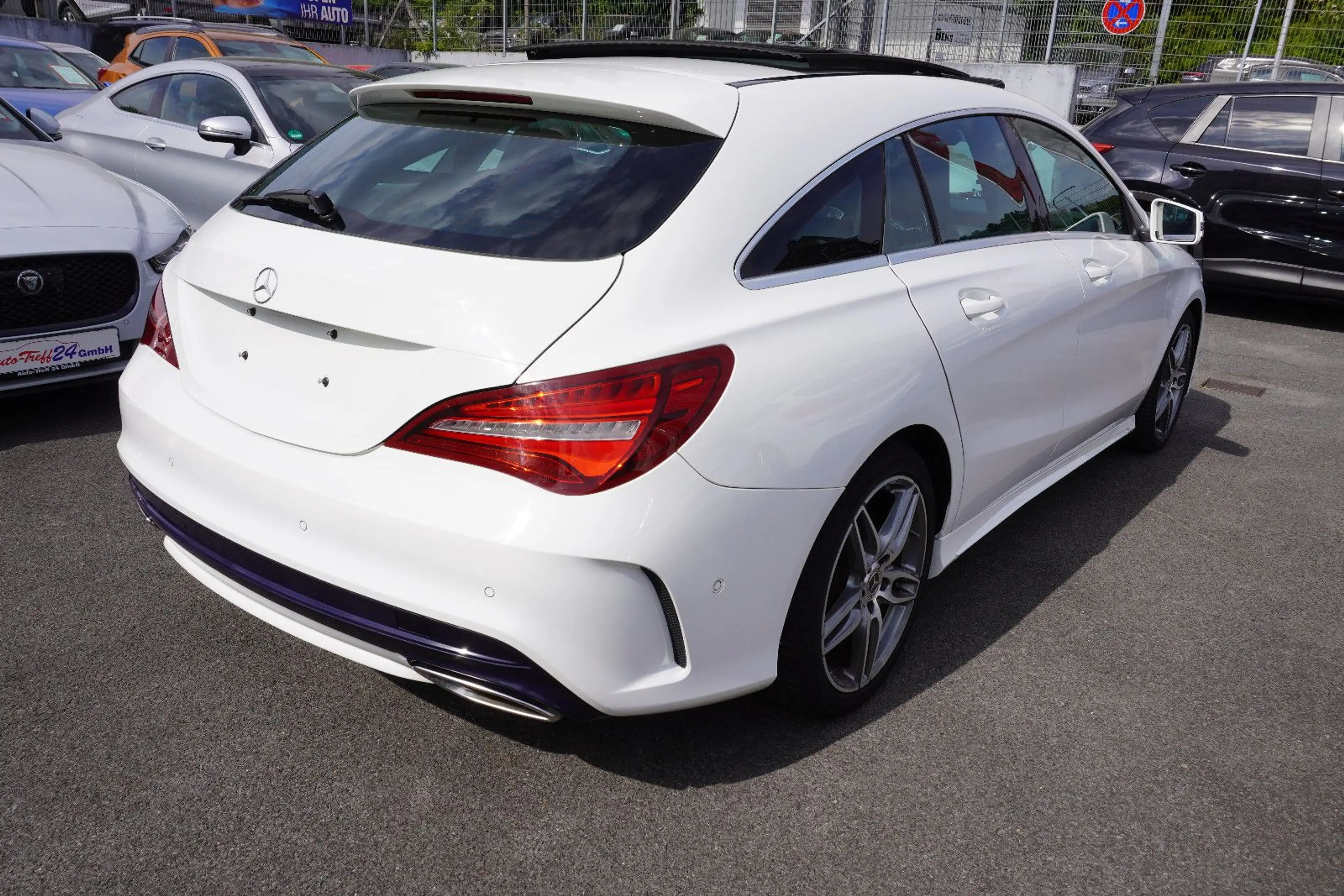 Mercedes-Benz CLA 180 CLA Shooting Brake*AMG-Line*Pano*LED*NAV — photo 9