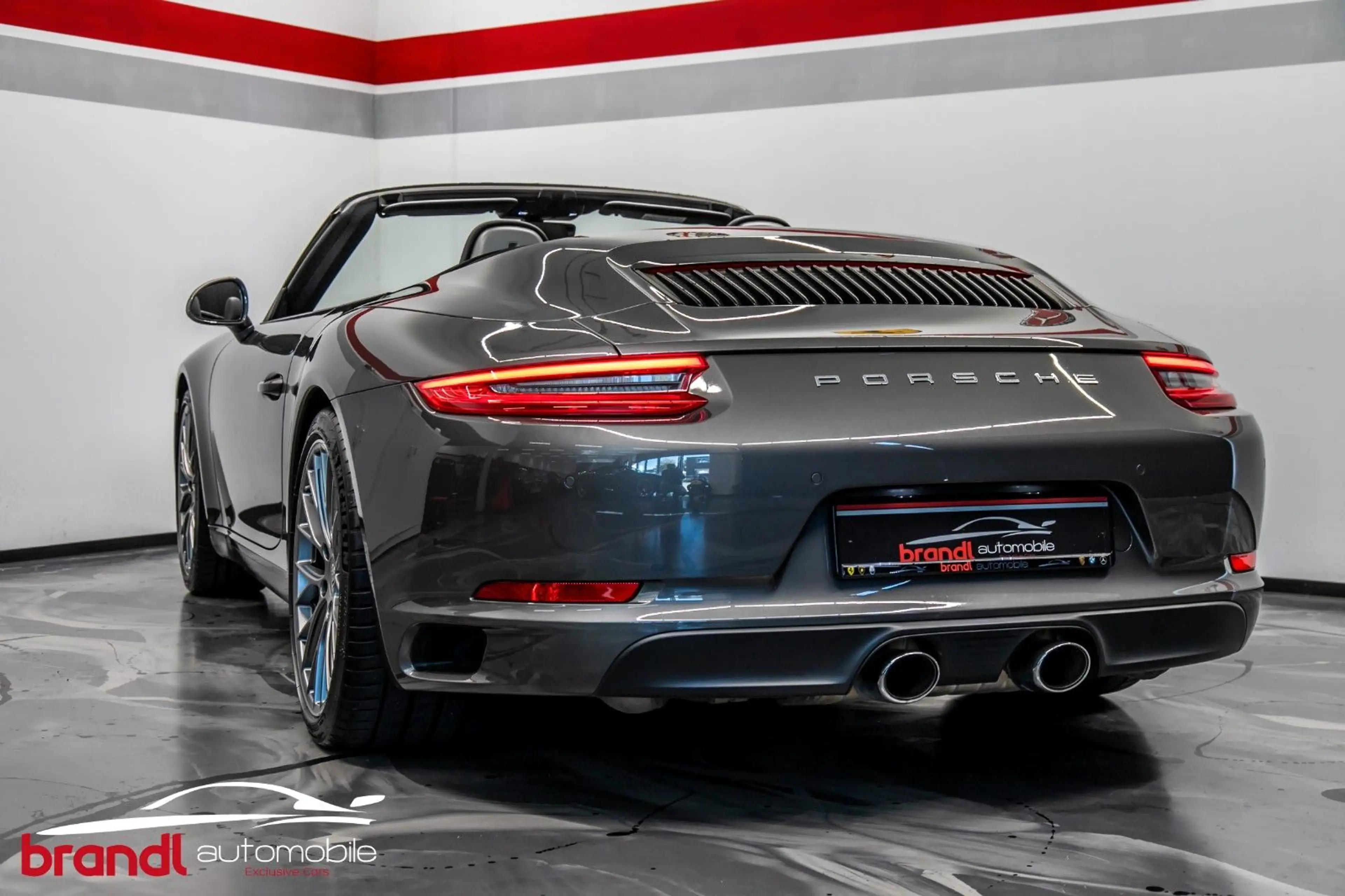 Porsche 991 .2 Carrera Cabrio /DE / Sport AGA / Vollleder — photo 16