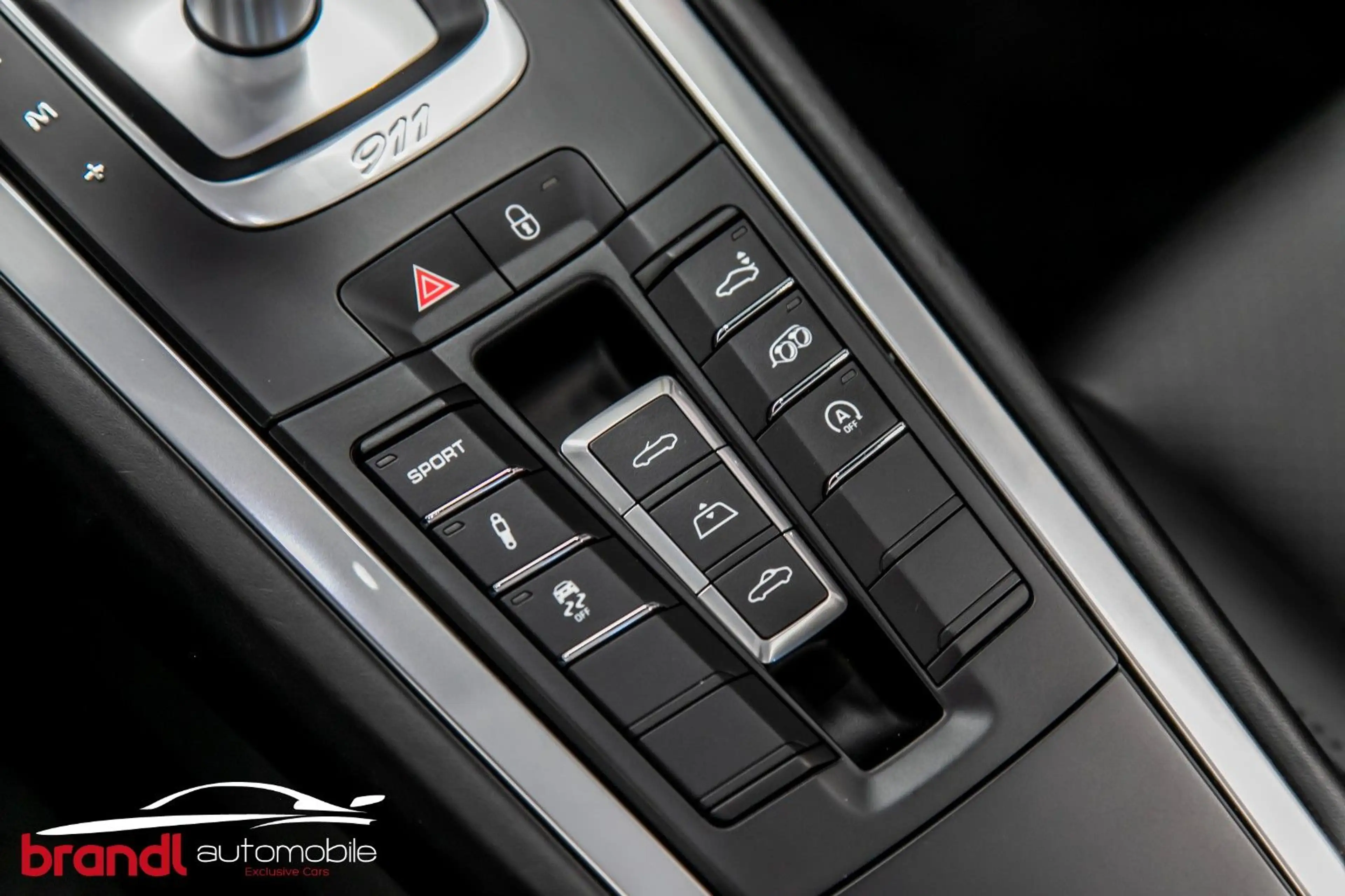 Porsche 991 .2 Carrera Cabrio /DE / Sport AGA / Vollleder — photo 26