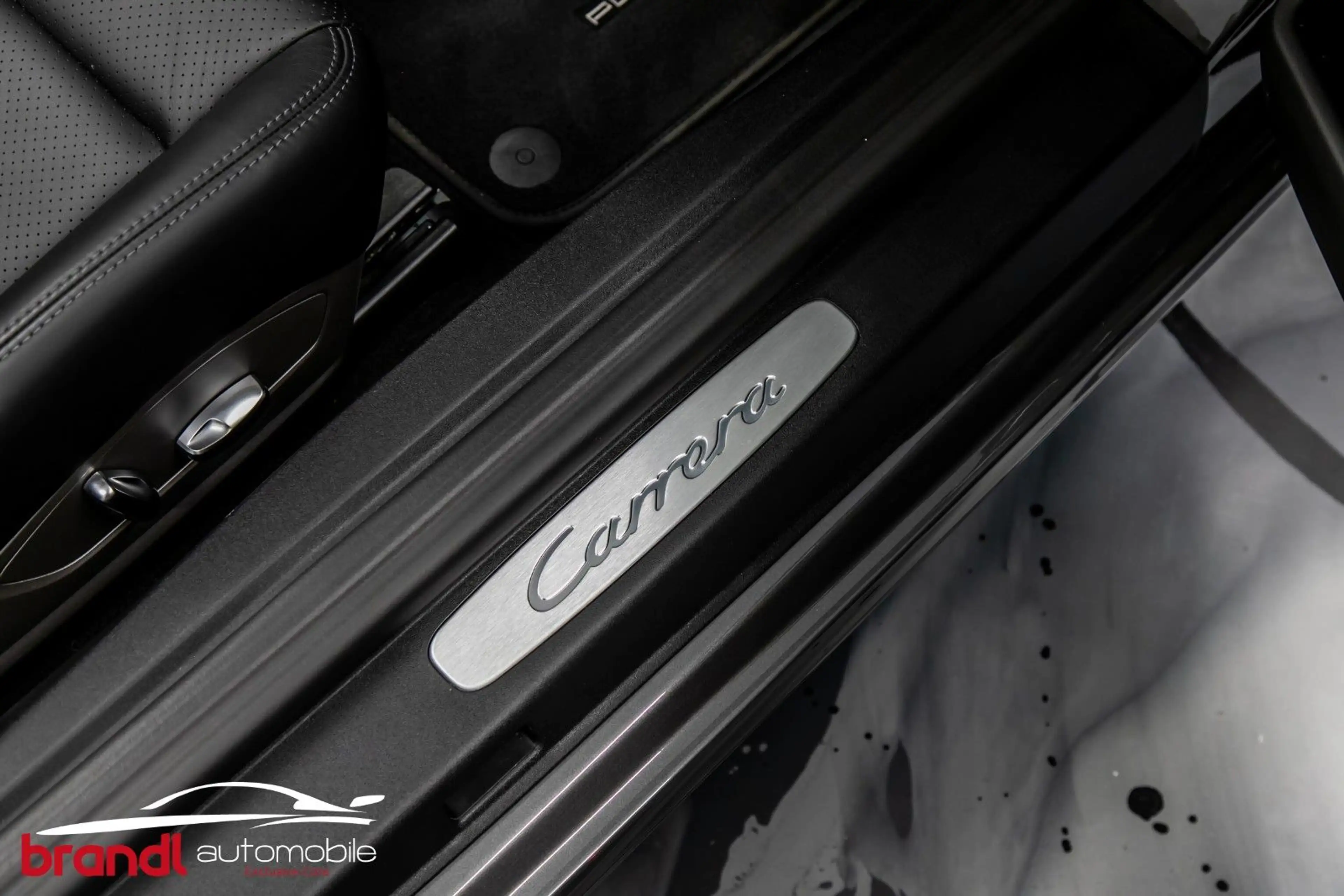 Porsche 991 .2 Carrera Cabrio /DE / Sport AGA / Vollleder — photo 30