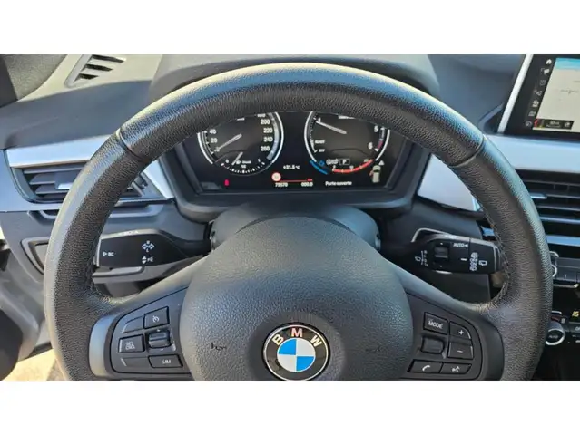 BMW X1 view 5