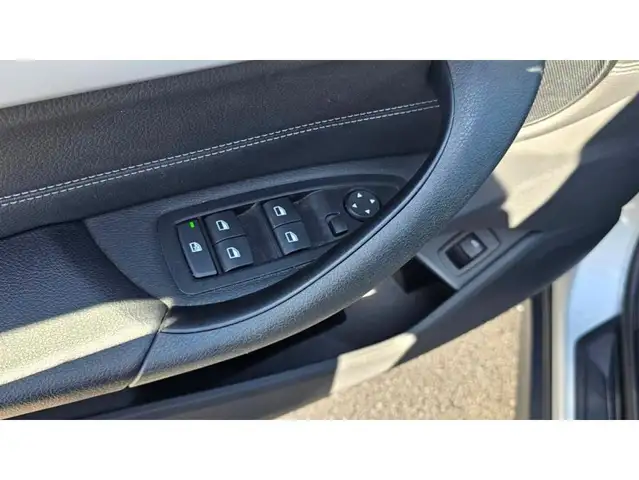 BMW X1 view 8