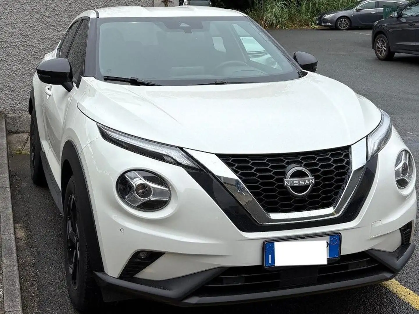 Nissan Juke Juke 1.0 dig-t N-Connecta 114cv Bianco - 1