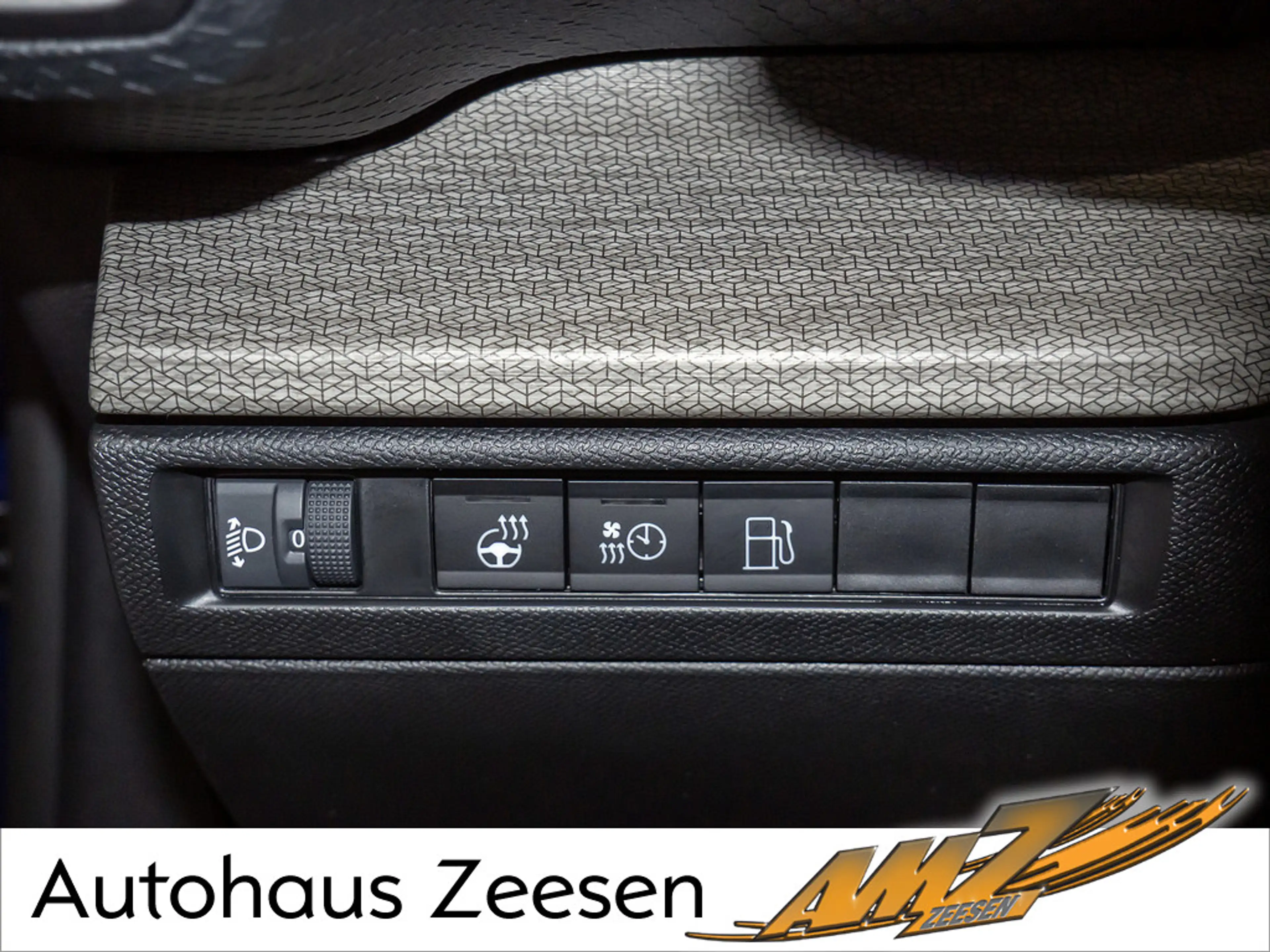 Citroen C5 X Plug-In-Hybrid 225 Shine LED HUD STANDHZ — photo 14