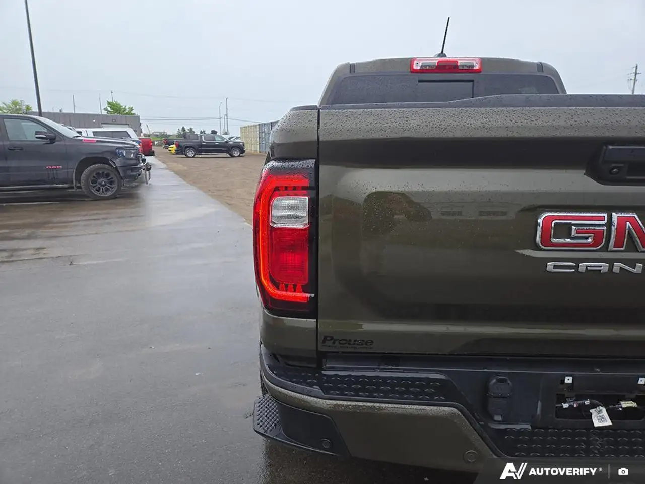 GMC Canyon снимка GMC Canyon