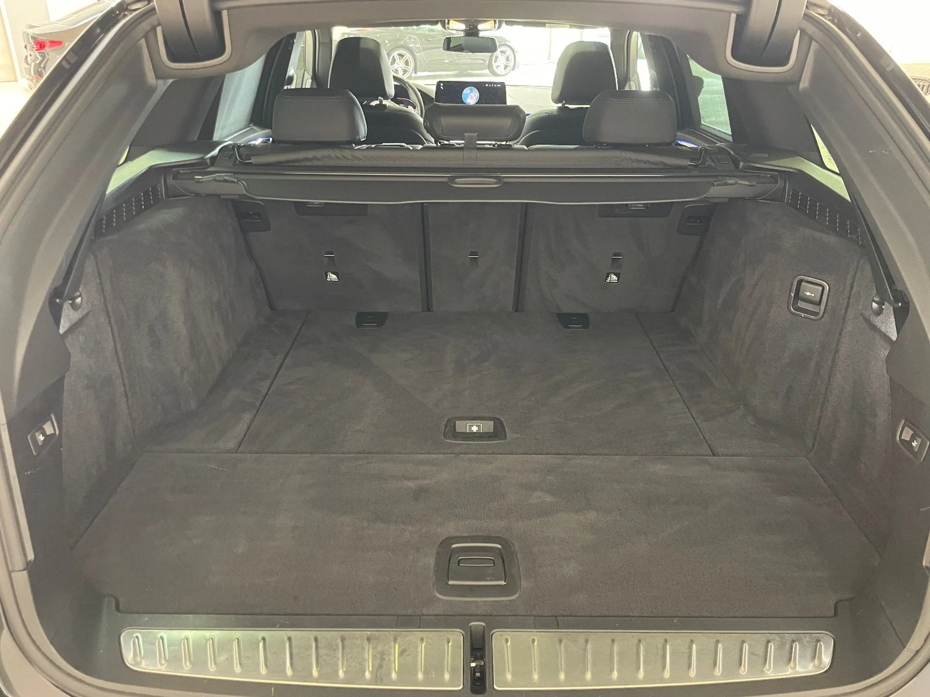 BMW 530 i M Sport *FACELIFT*Panorama*Head Up*H&K*360° — photo 24