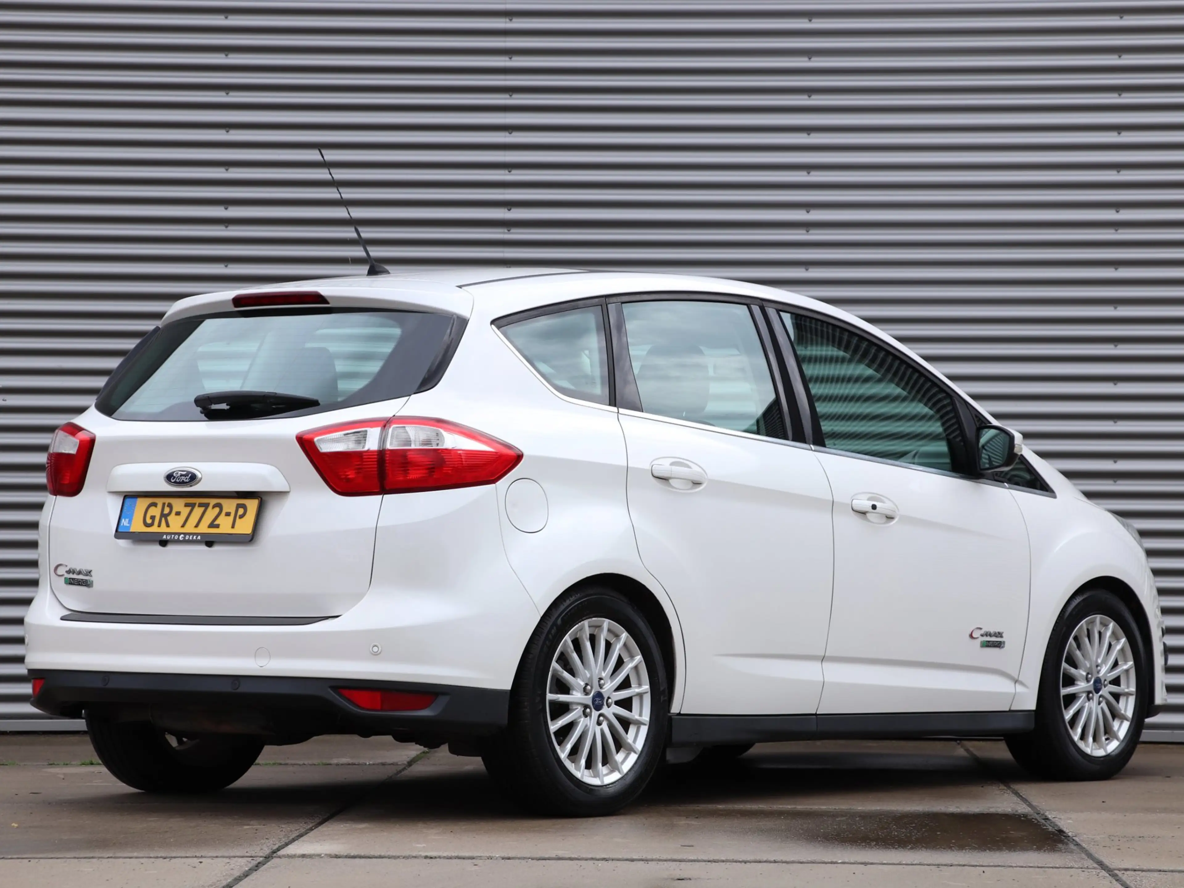 Ford C-Max 2.0 Plug-in Hybrid Titanium Plus *Panodak*Leder* — photo 2