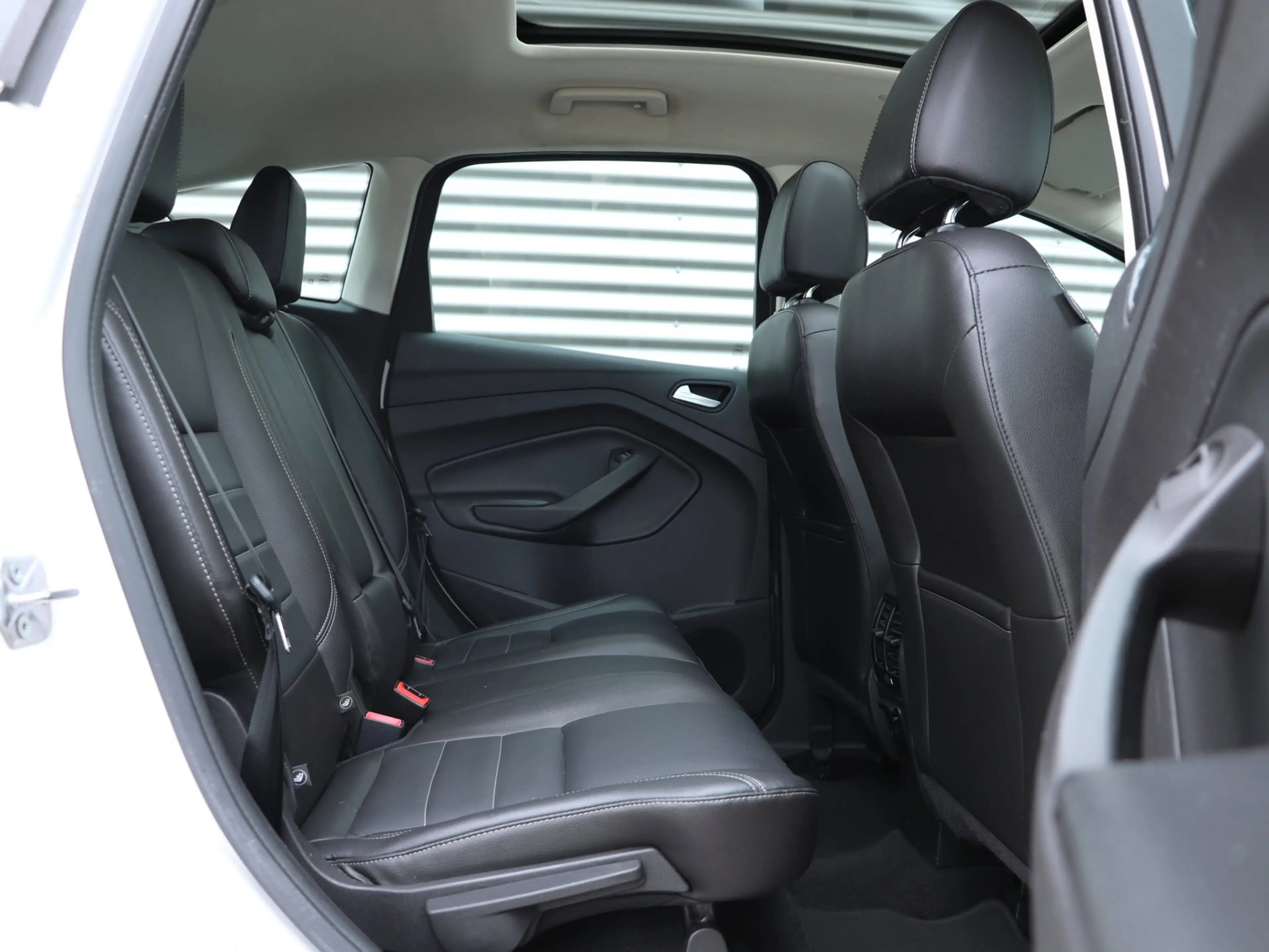 Ford C-Max 2.0 Plug-in Hybrid Titanium Plus *Panodak*Leder* — photo 9