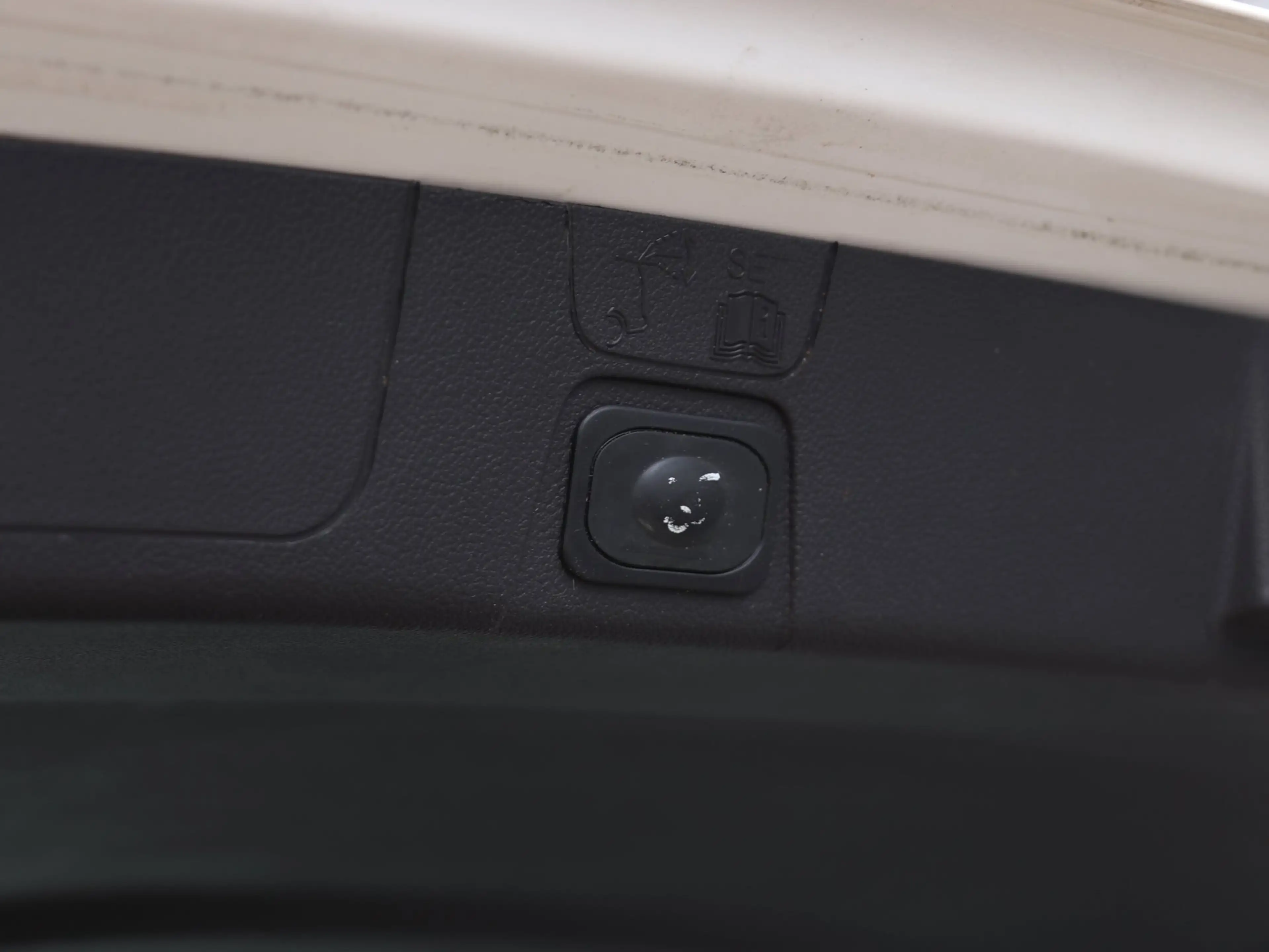 Ford C-Max 2.0 Plug-in Hybrid Titanium Plus *Panodak*Leder* — photo 13