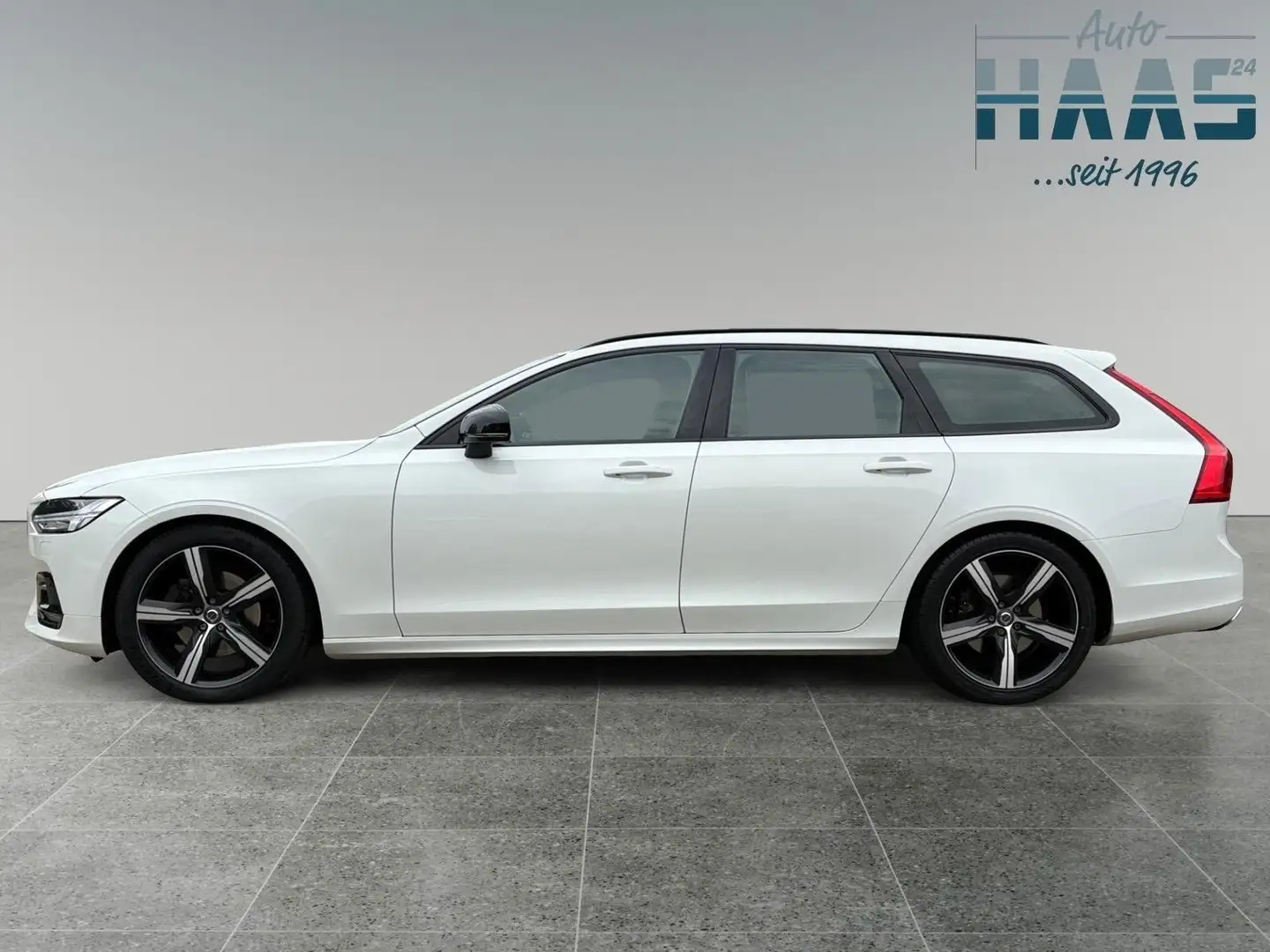 Volvo V90 Kombi R Design 2,0 l AWD -AHK*NAV*LEDER*MTRX Weiß - 2