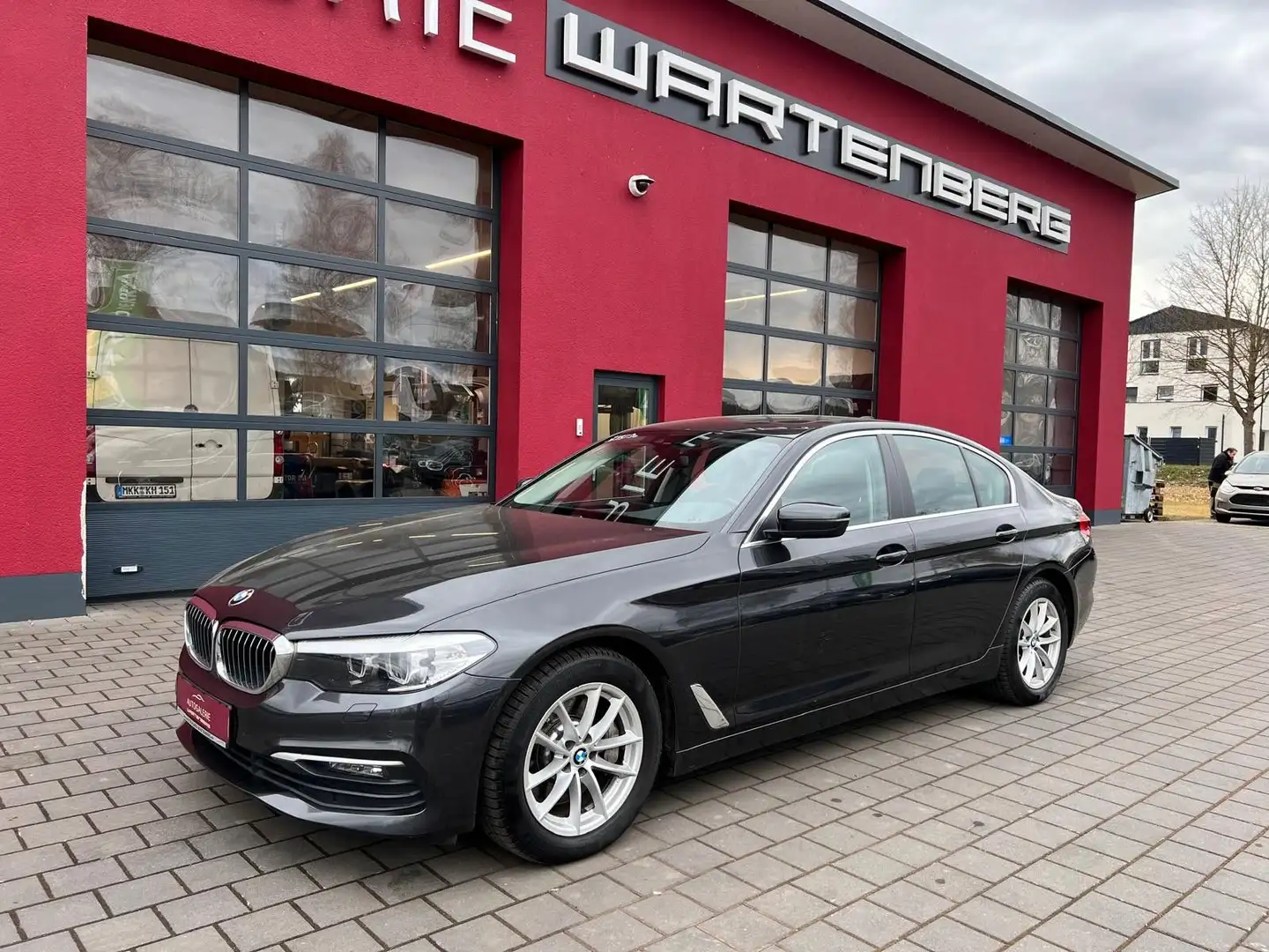 BMW 530 d Lim. //CAM//LED//NAVI PROF//AMBIENTE// Gris - 1
