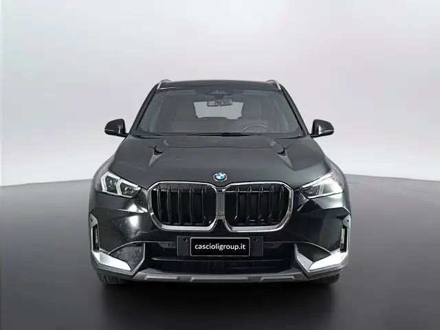 BMW X1 view 2