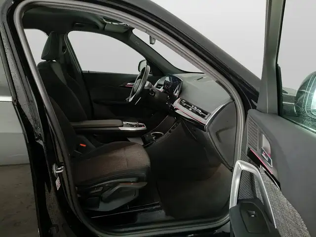 BMW X1 view 11