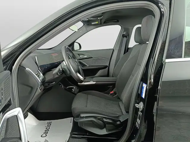 BMW X1 view 8