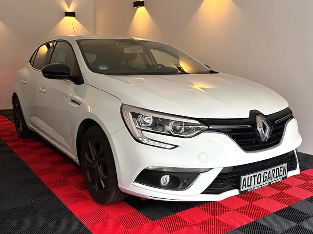 Renault Megane Limited, 1.Te Hand