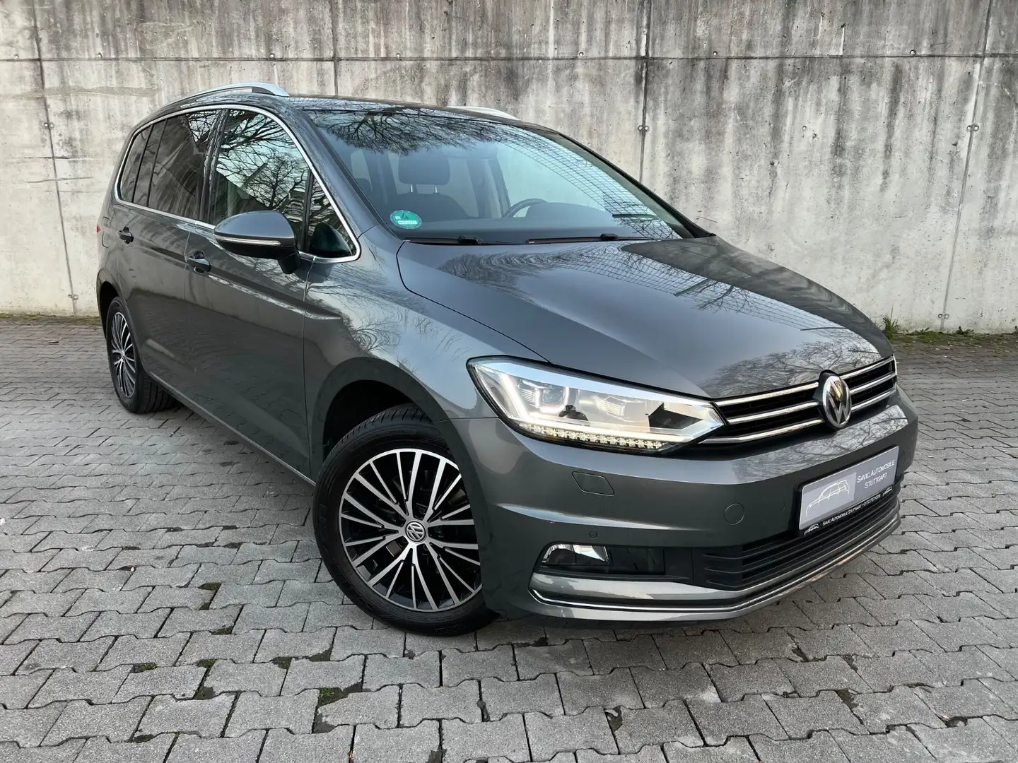 Volkswagen Touran 1.4TSI DSG Highline BMT*LED*7Sitz*AHK*ACC Gris - 1