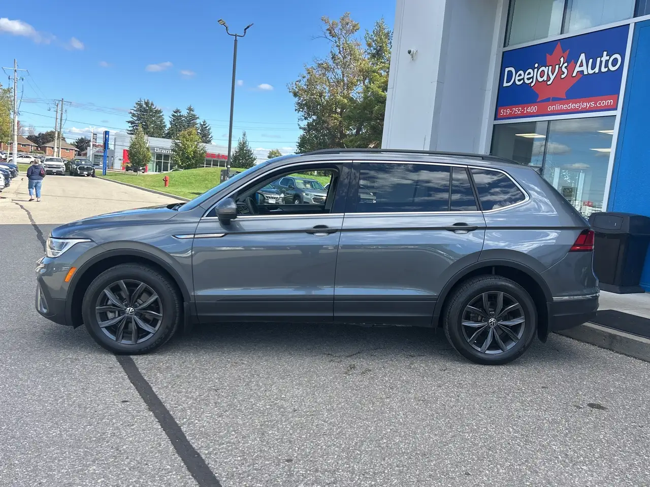 Volkswagen Tiguan снимка Volkswagen Tiguan