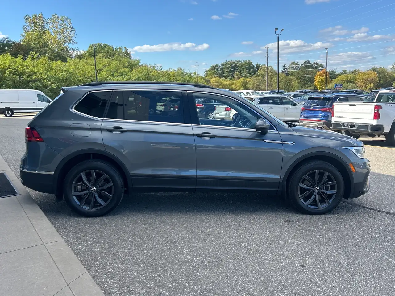 Volkswagen Tiguan снимка Volkswagen Tiguan