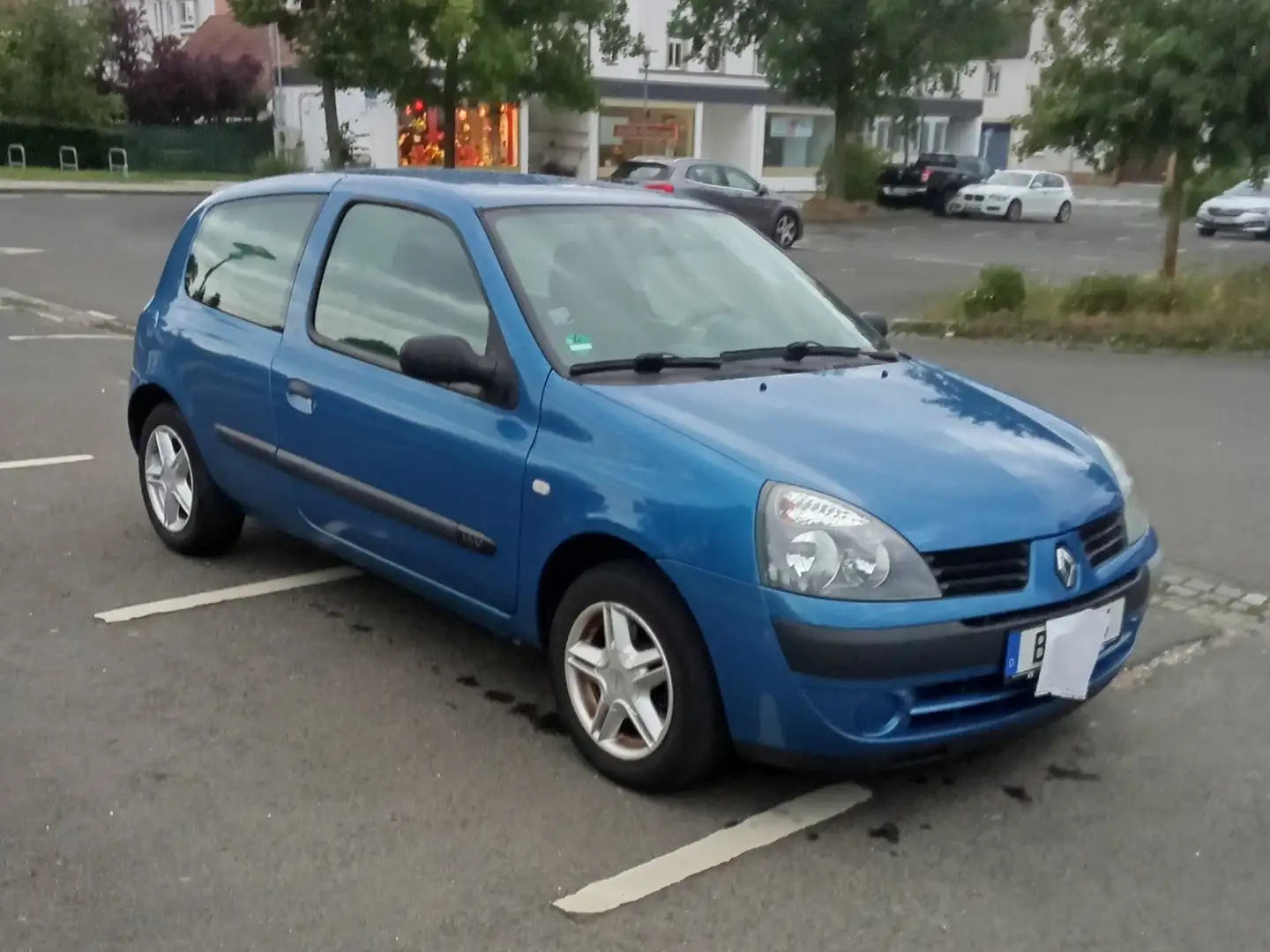 Renault Clio Clio 1.2 16V Emotion Blau - 2