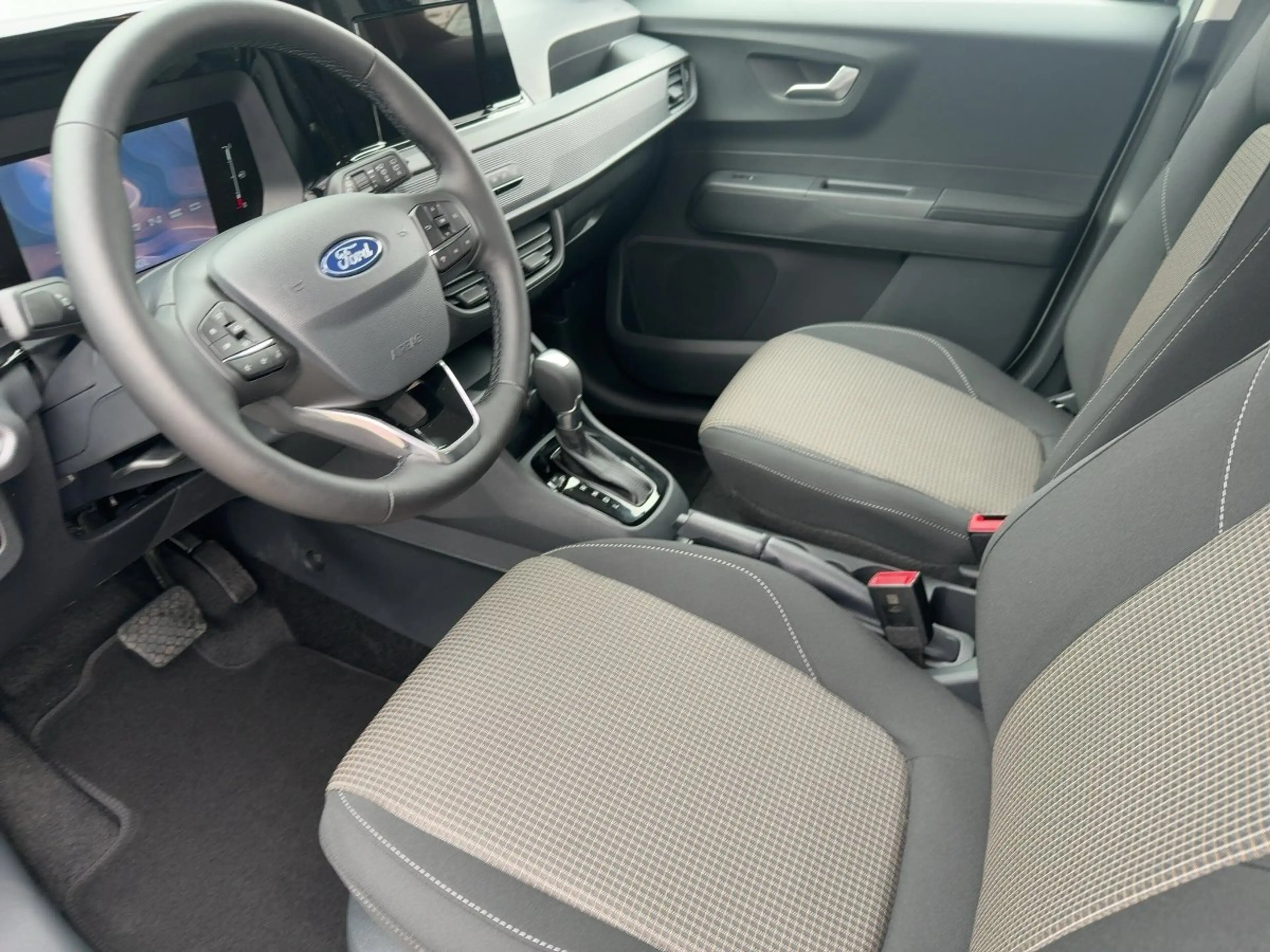 Ford Tourneo Courier 1.0 EcoBoost Trend CAM*SHZ*SYNC — photo 8
