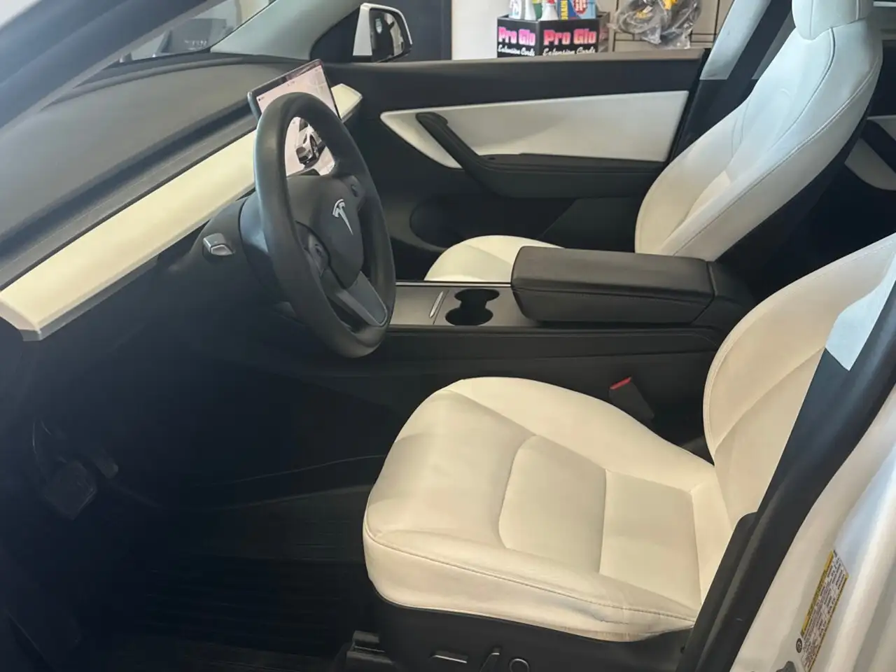 Tesla Model Y fotografie Tesla Model Y