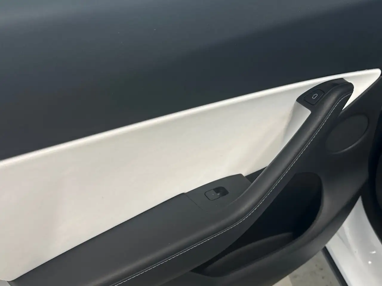 Tesla Model Y fotografie Tesla Model Y