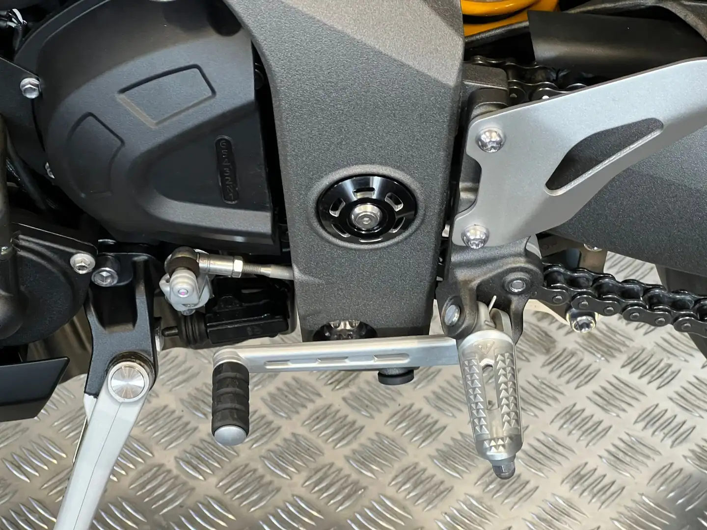 Triumph Speed Triple 1050 RS Negru - 2