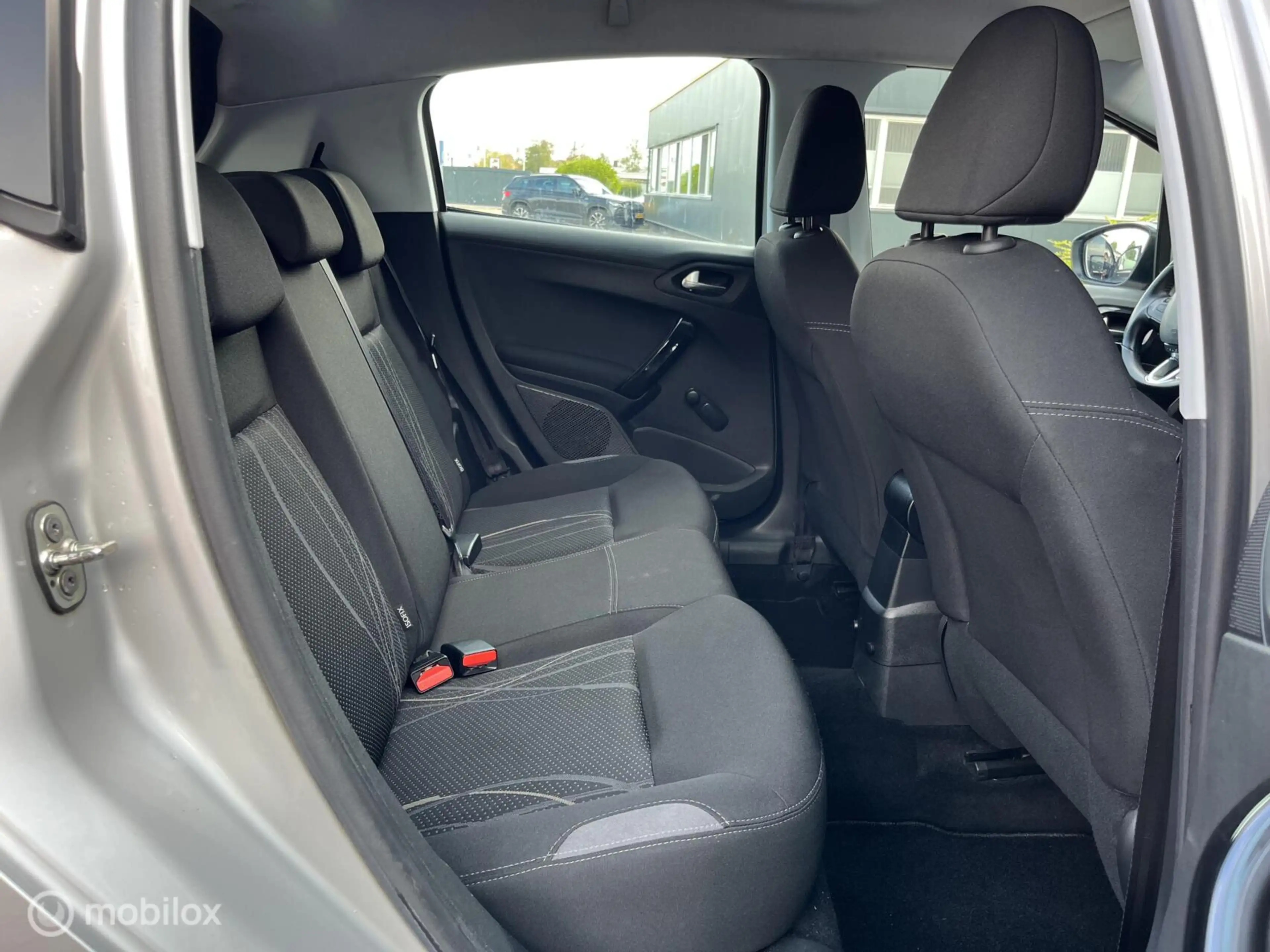 Peugeot 208 1.2 e-VTi Blue Lease Automaat|Cruise|Parkeersensor — photo 24