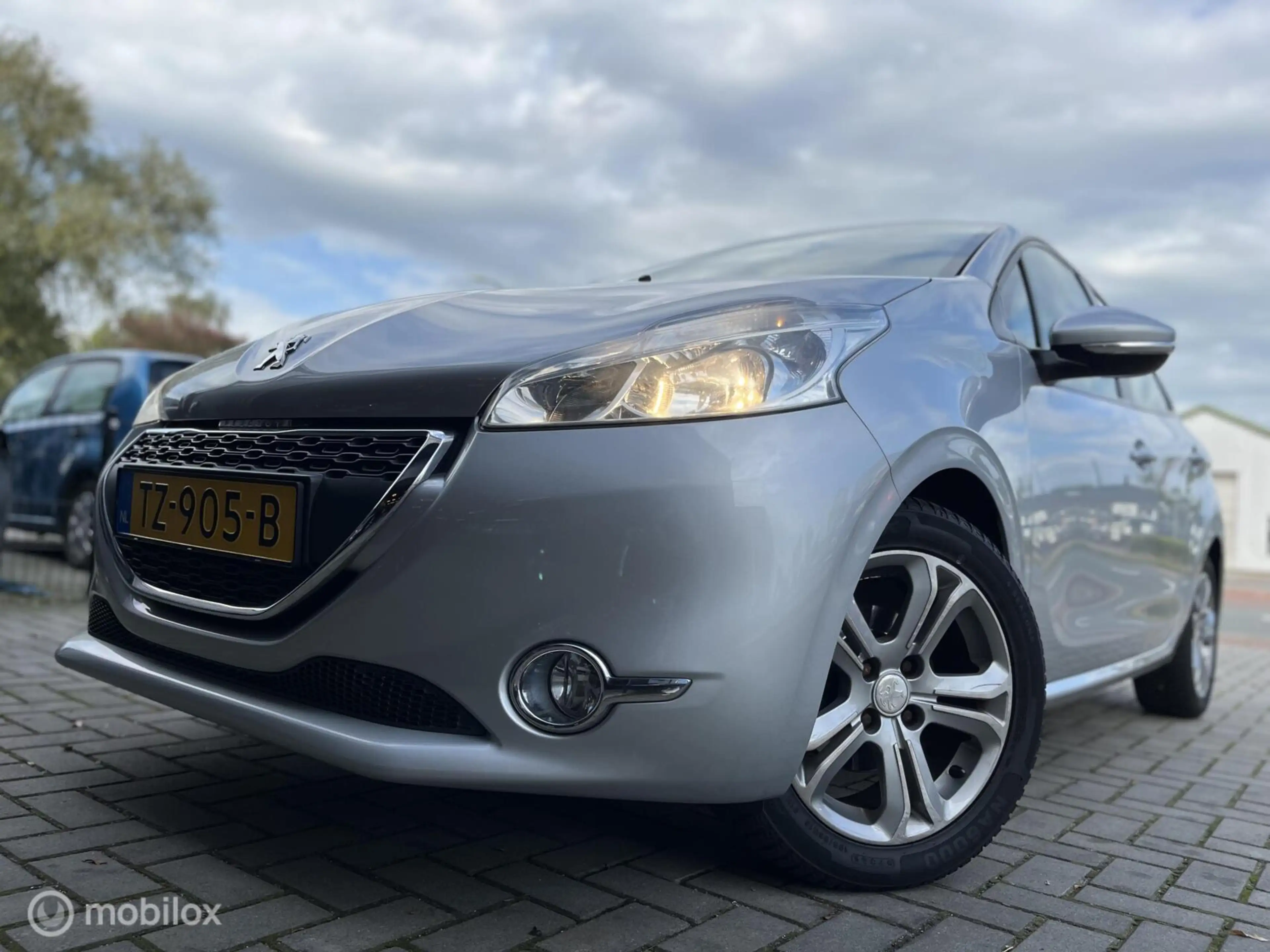 Peugeot 208 1.2 e-VTi Blue Lease Automaat|Cruise|Parkeersensor — photo 30
