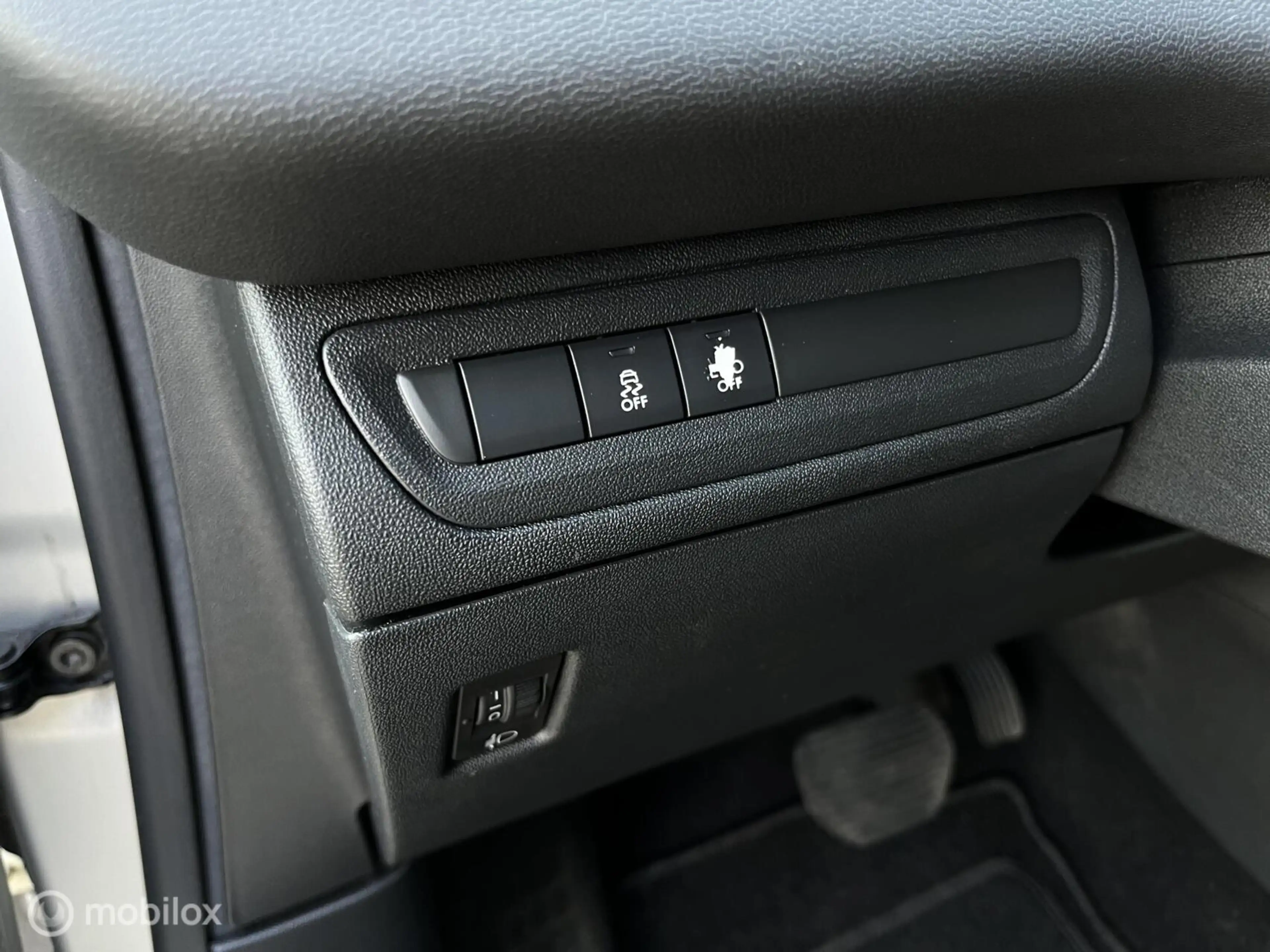 Peugeot 208 1.2 e-VTi Blue Lease Automaat|Cruise|Parkeersensor — photo 35
